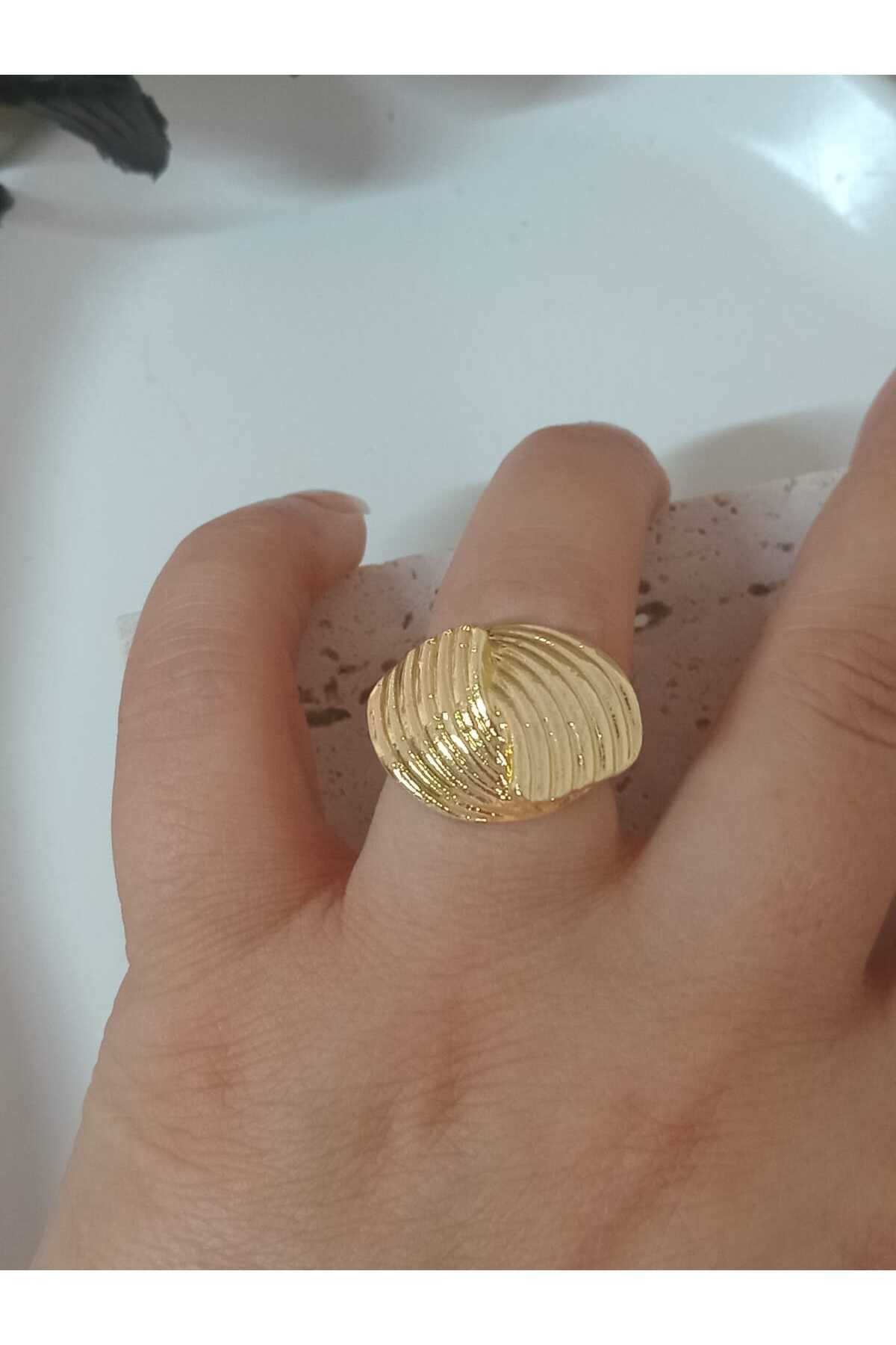 Gold Şekilsiz Ayarlanabilir Şık Yüzük