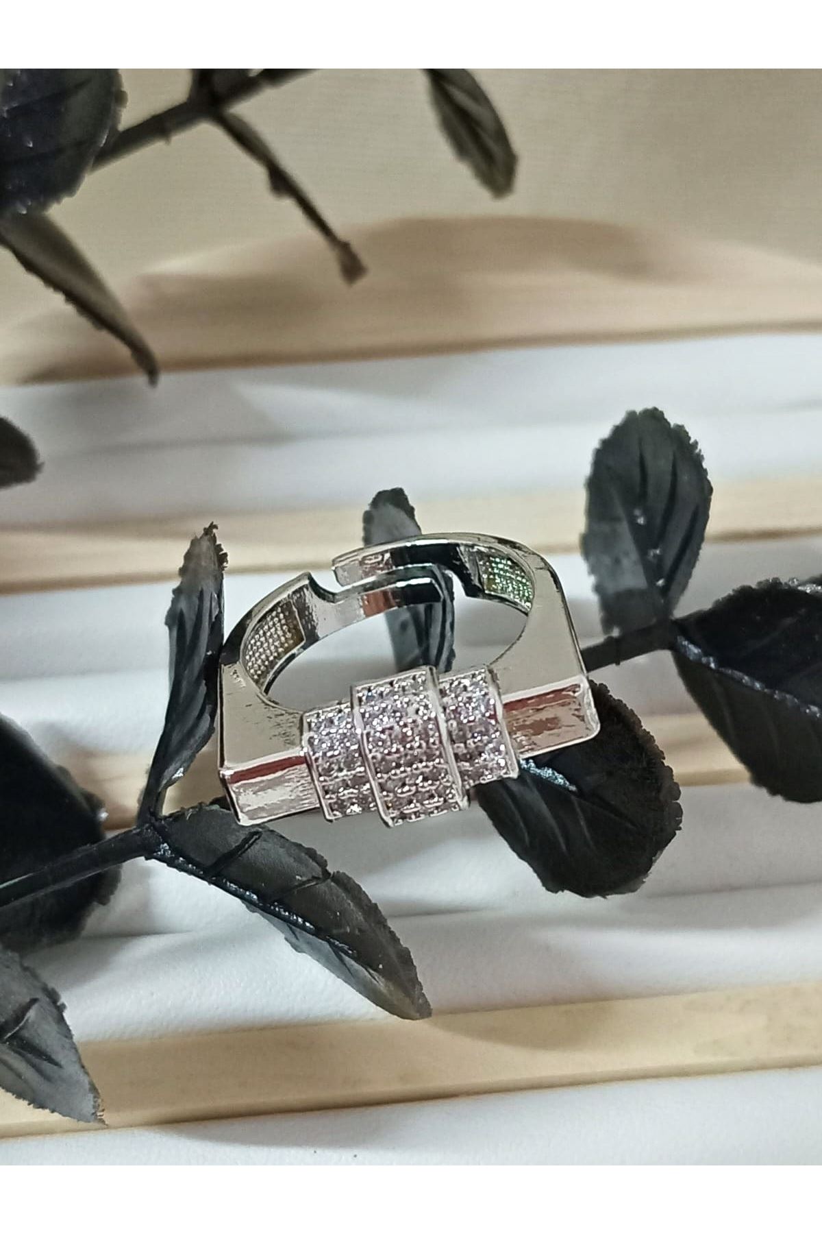Gümüş Köşeli Ayarlanabilir Çelik Yüzük