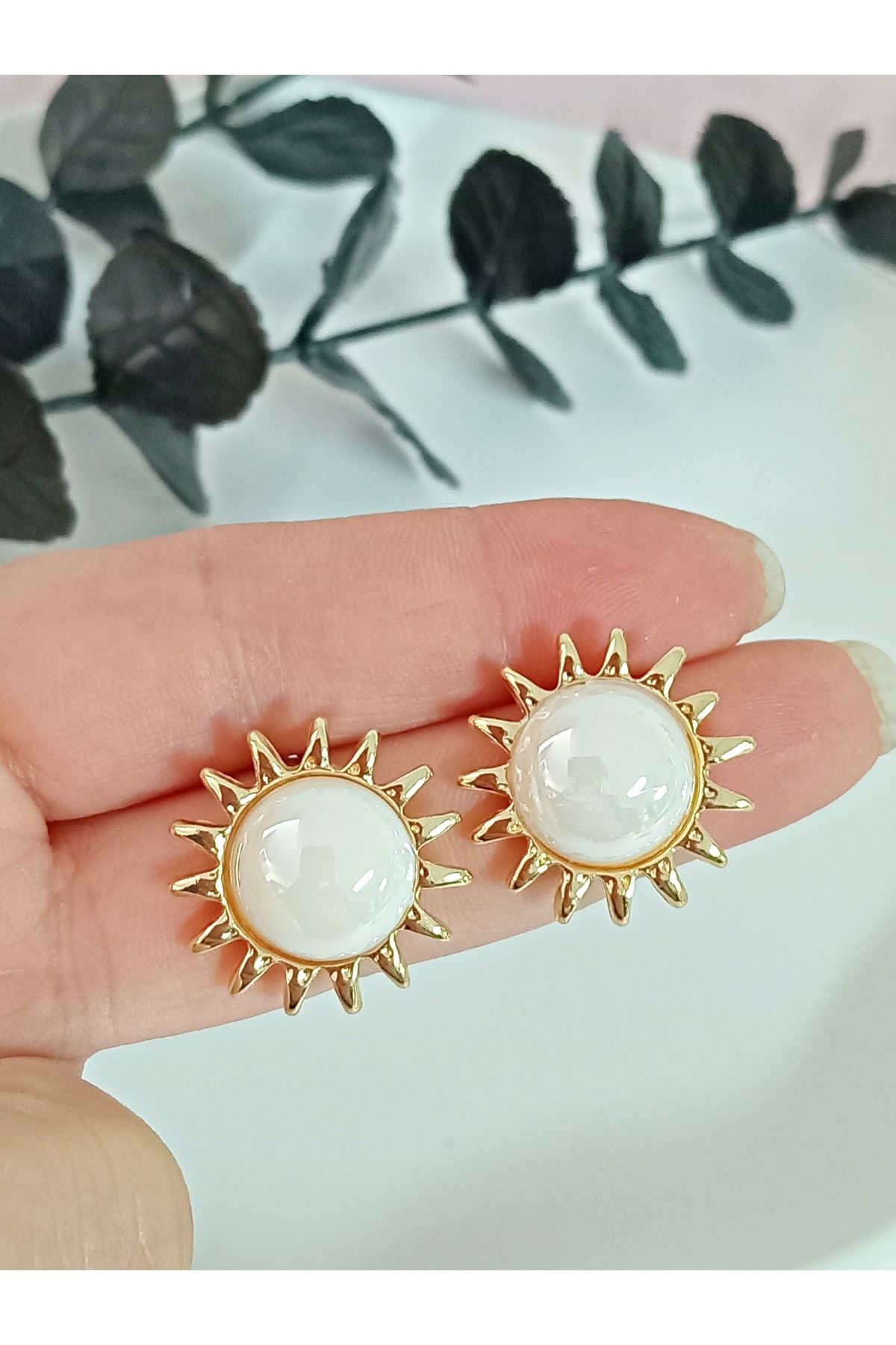 Gold İncili Güneş Kadın Küpe