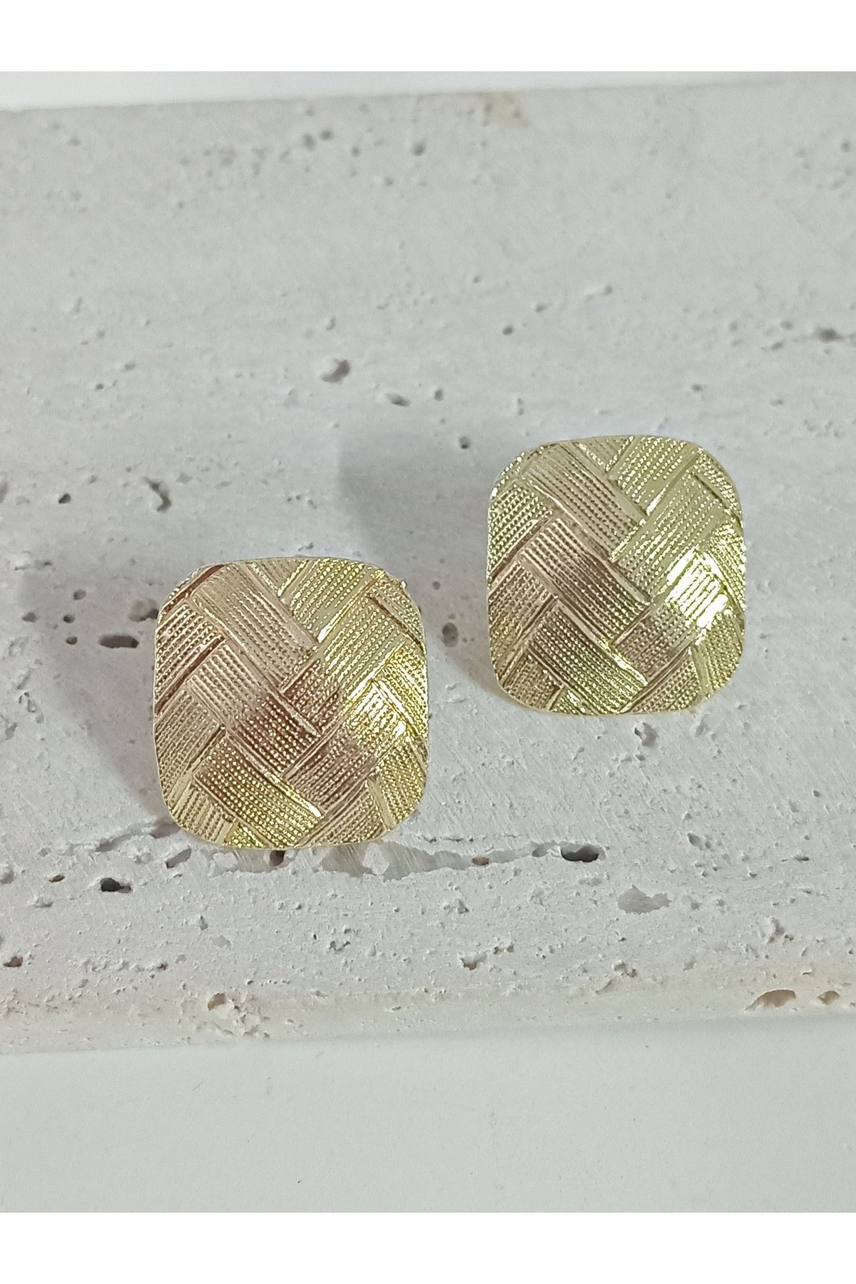 Gold Ekose Plaka Kadın Küpe