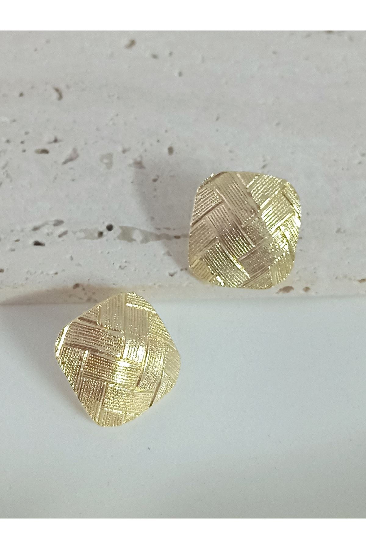 Gold Ekose Plaka Kadın Küpe