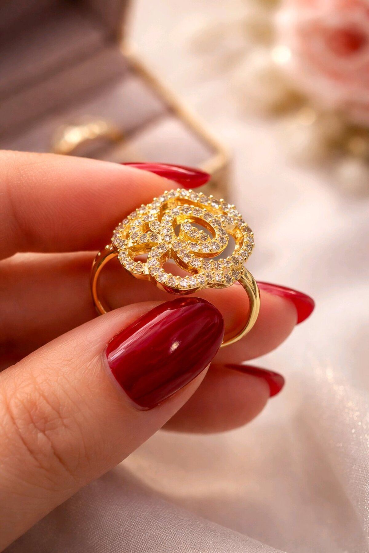 Gold Zirkon Taşlı Gül Yüzük, Ayarlanabilir