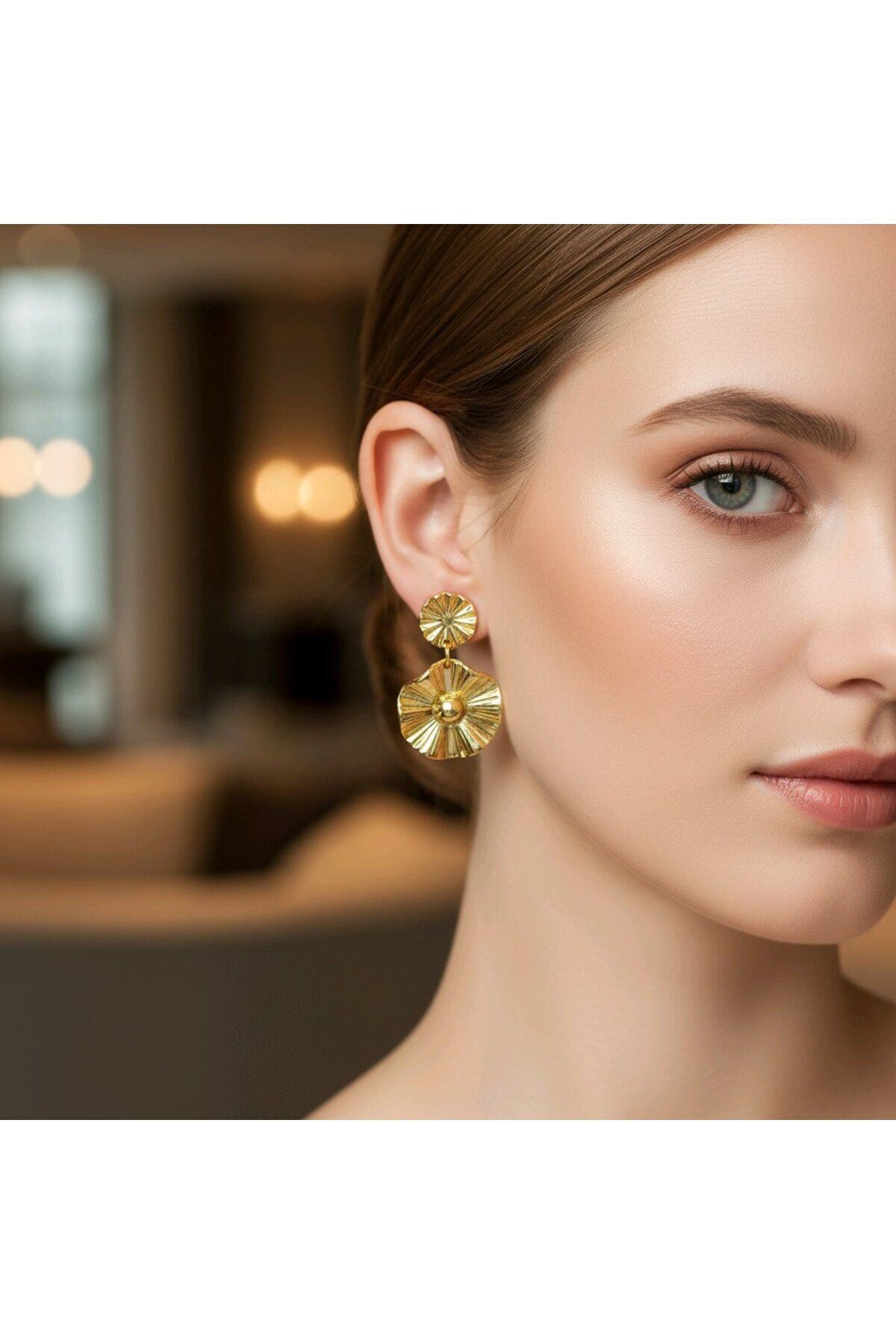Gold Sallantılı Çiçek Küpe