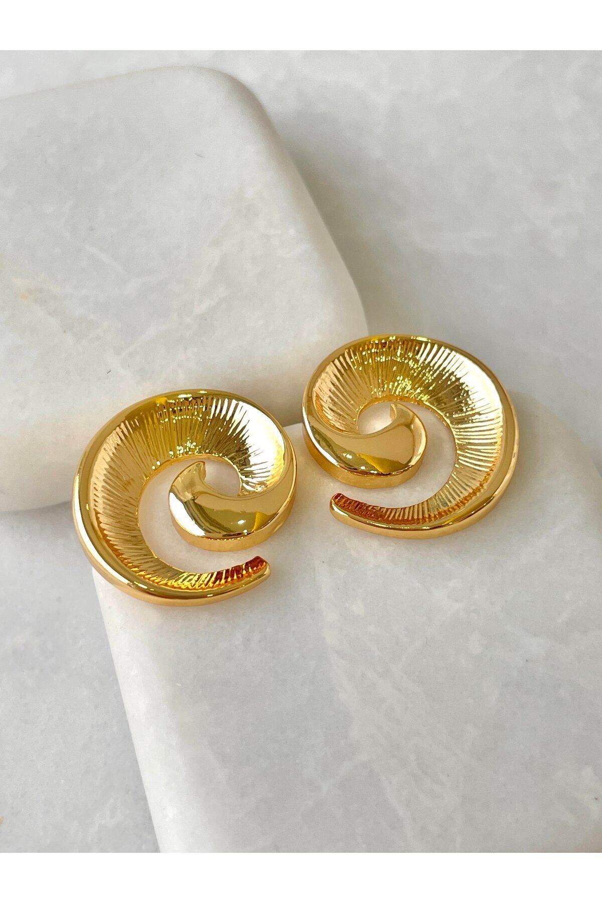 Gold Çizgi Detaylı Sparkle Şık  Kadın Küpe