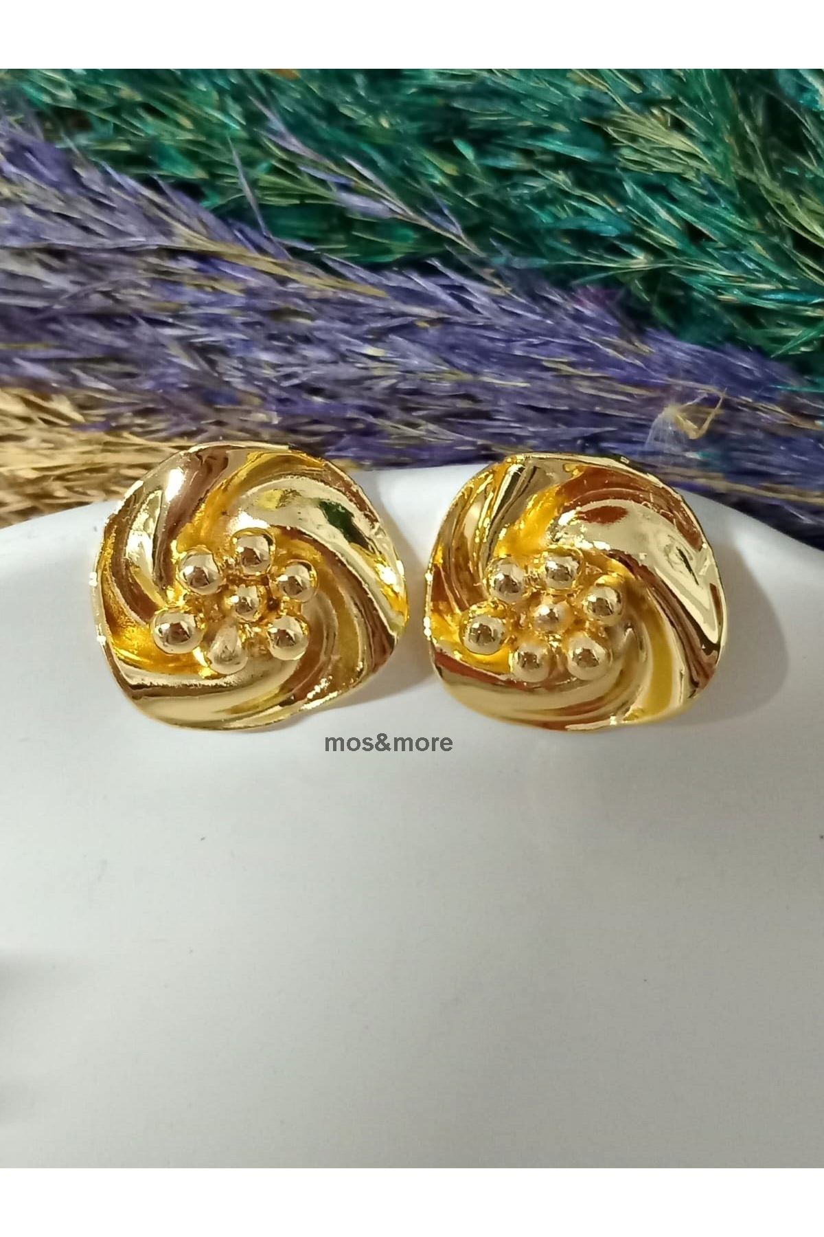 Gold Renk İncili Sarmal Kadın Küpe