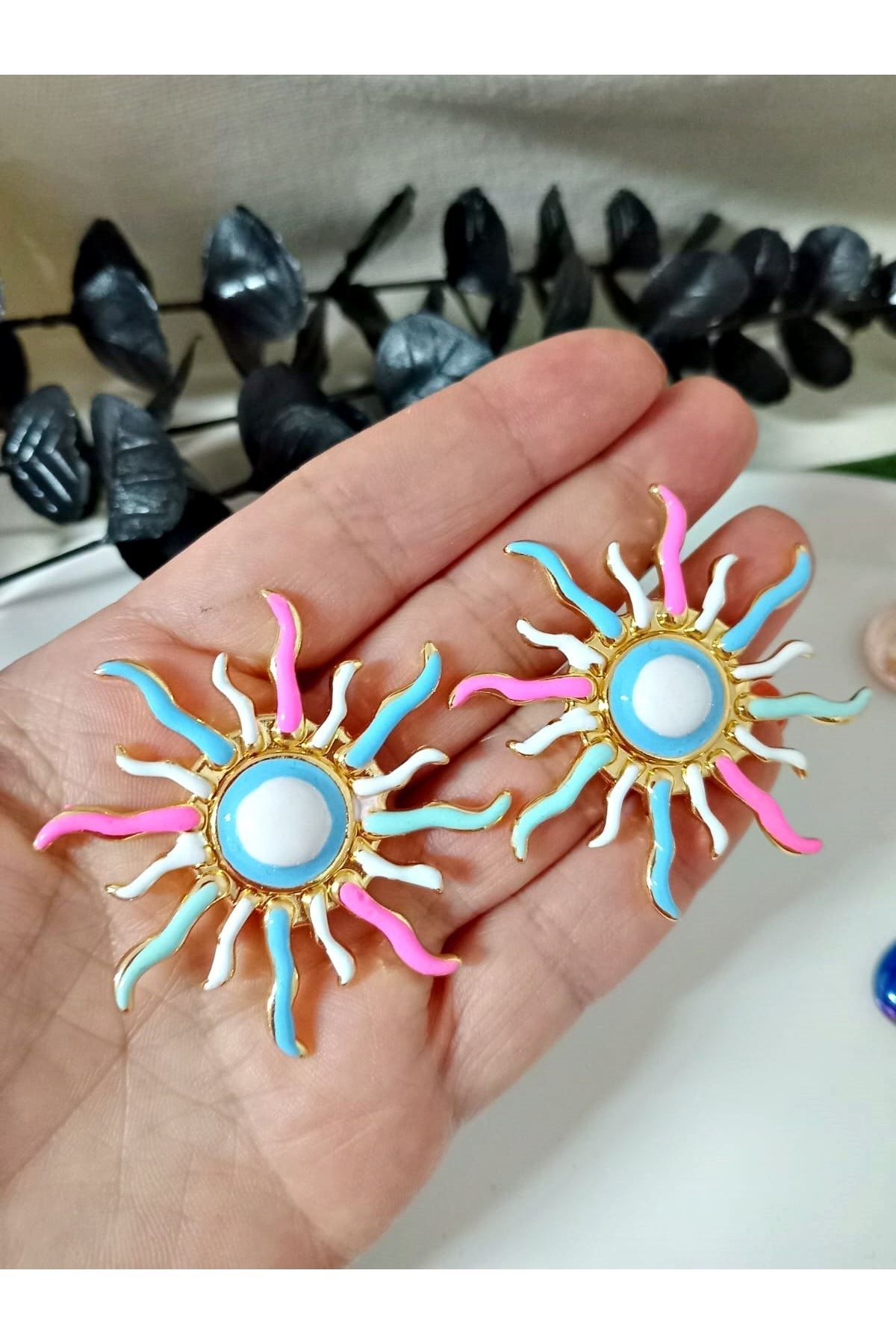 Gold Renkli Büyük Güneş Kadın Küpe, Çapı: 5cm
