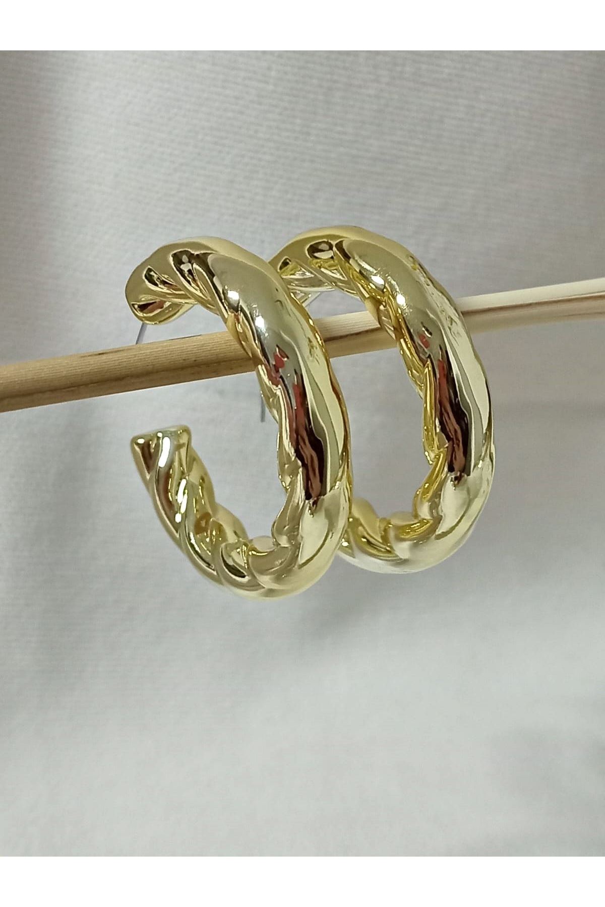 Gold Halka Marka Orta Boy Kadın Küpe
