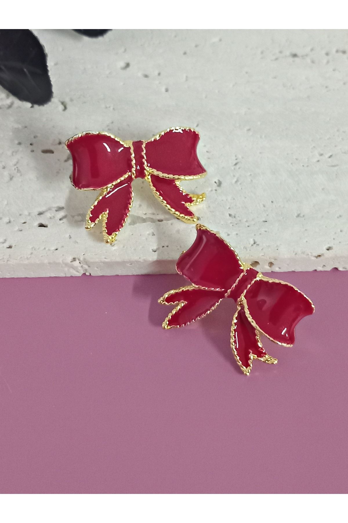 Bordo Mineli Fiyonk Şık Küpe
