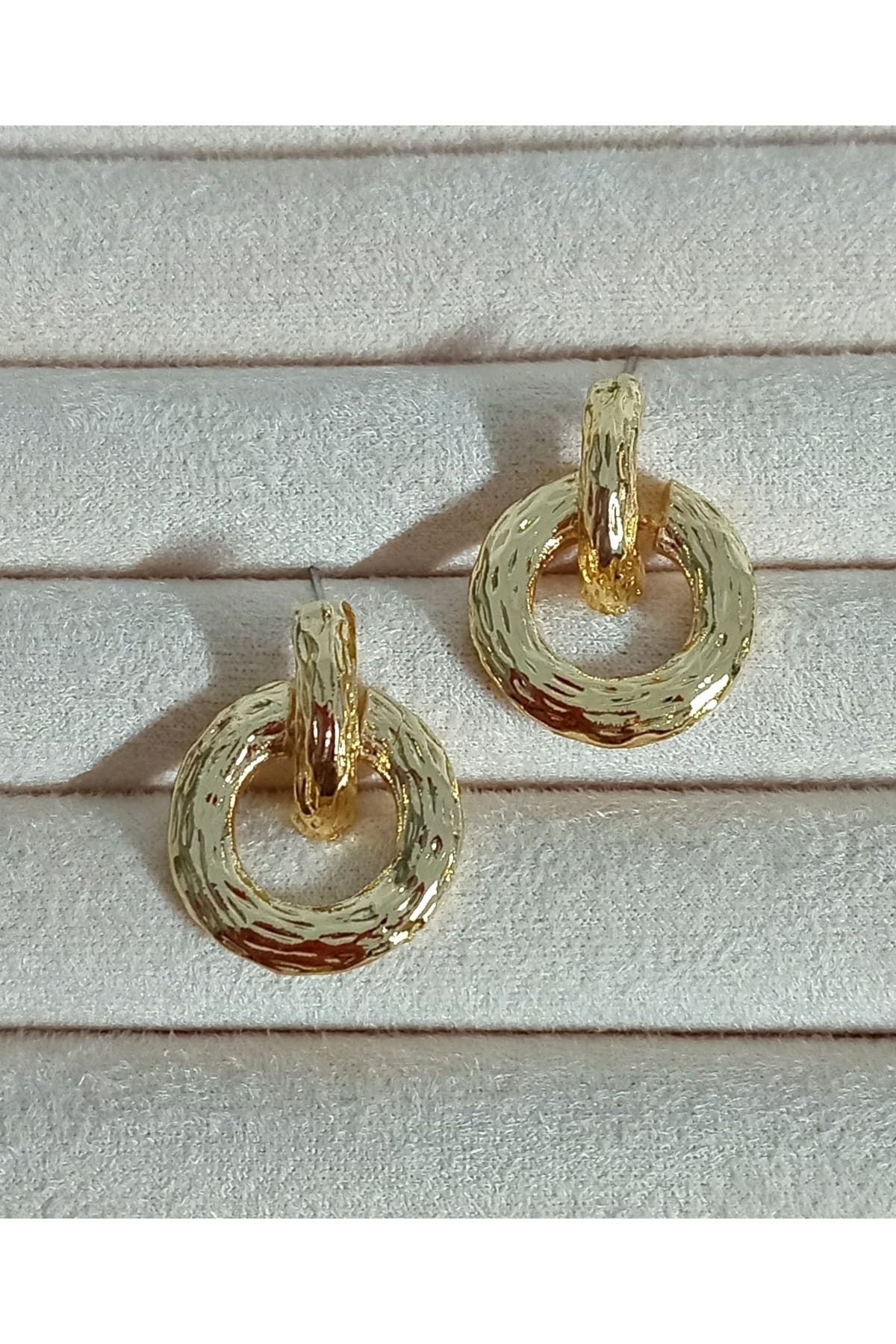 Gold Yuvarlak Şık Halka Hafif Kadın Küpe