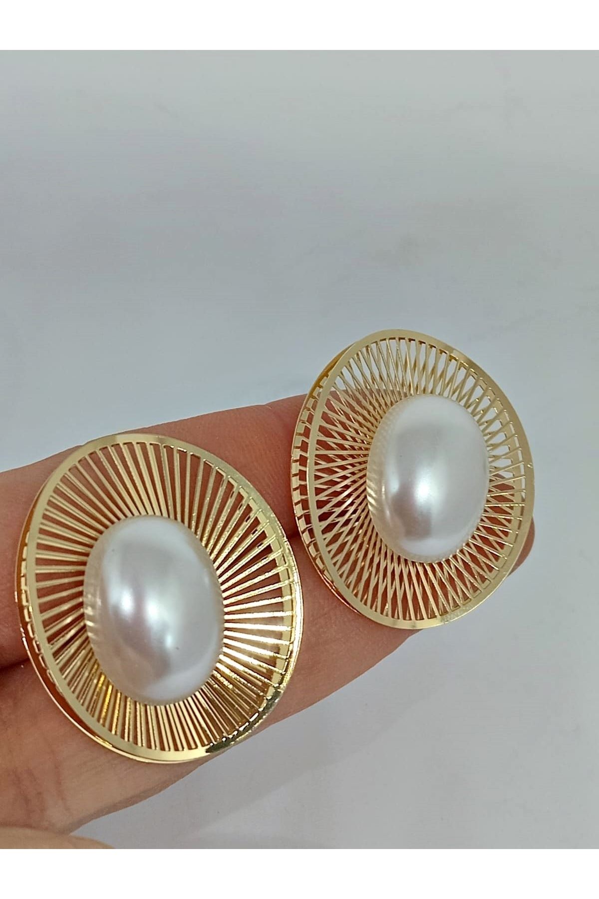 Gold İncili Tasarım Şık Çok Hafif Kadın Küpe