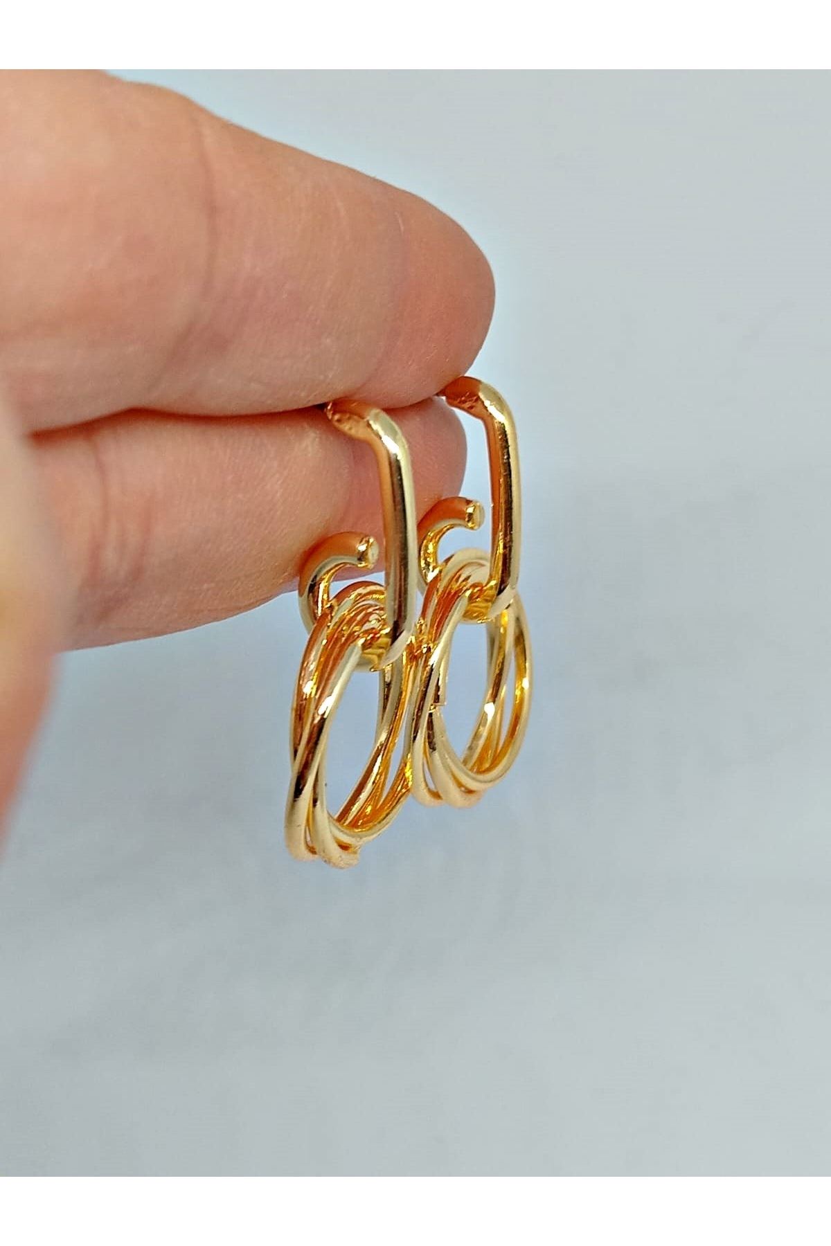 Gold Hafif Halkalar Kadın Küpe