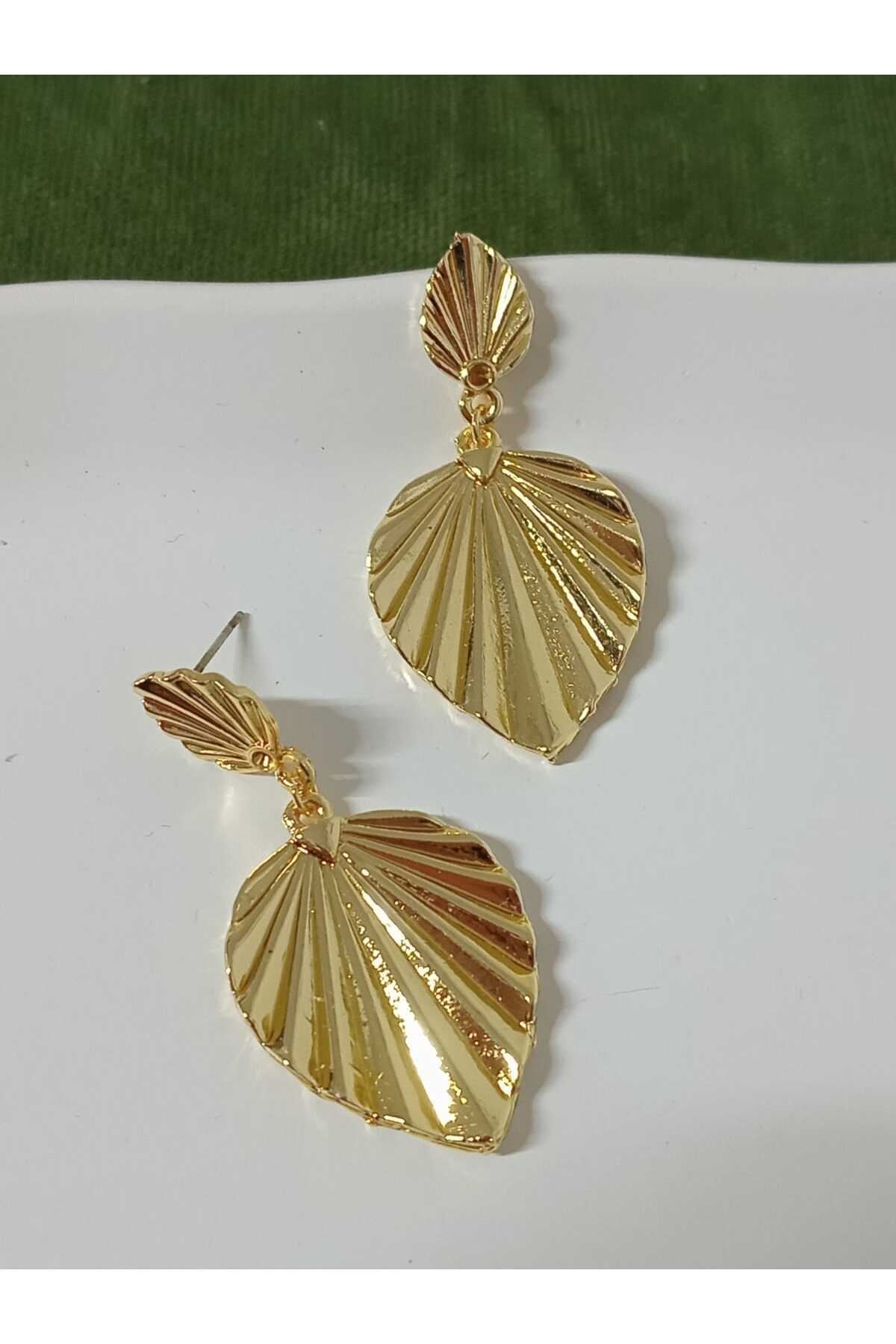 Gold Çift Yaprak Şık Kadın Küpe