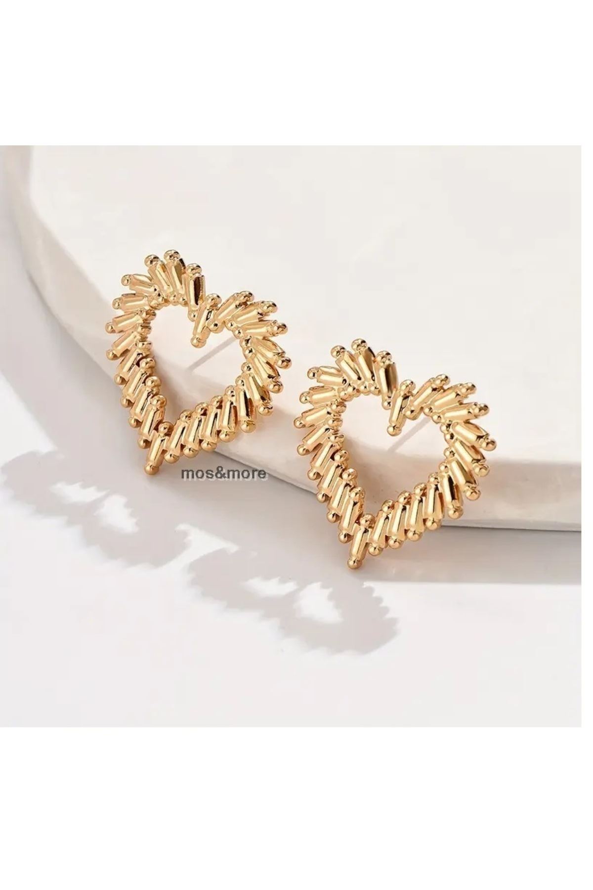 Çelik Gold Kalp Model Şık Kadın Küpe