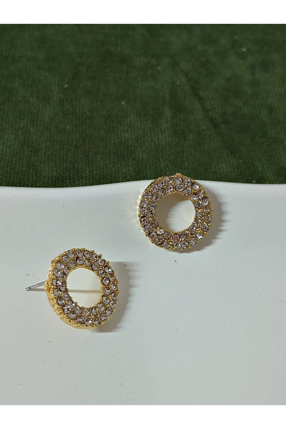 Gold Taşlı Yuvarlak Şık Kadın Küpe