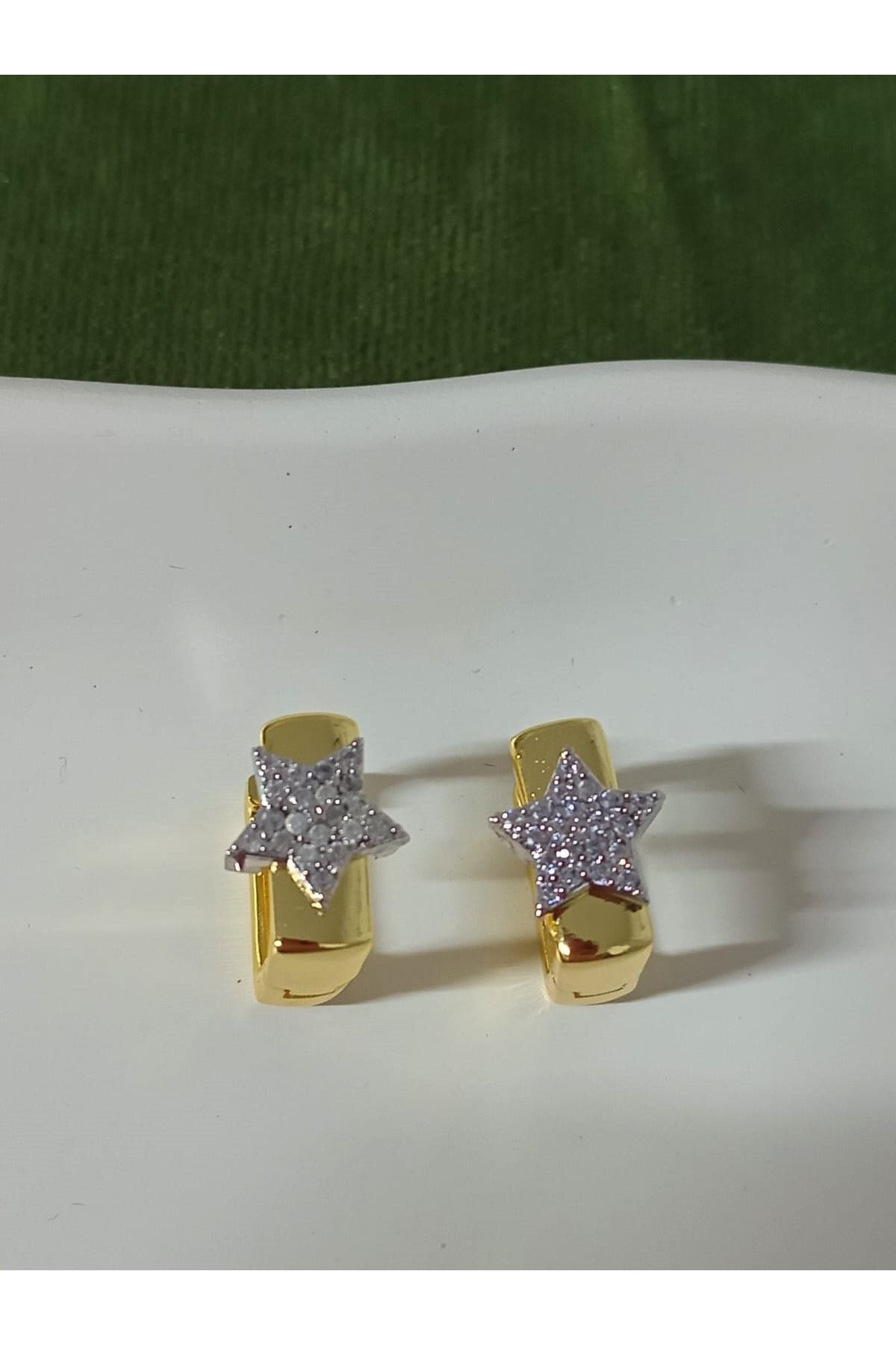 Gold Taşlı Yıldız Şık Kadın Küpe