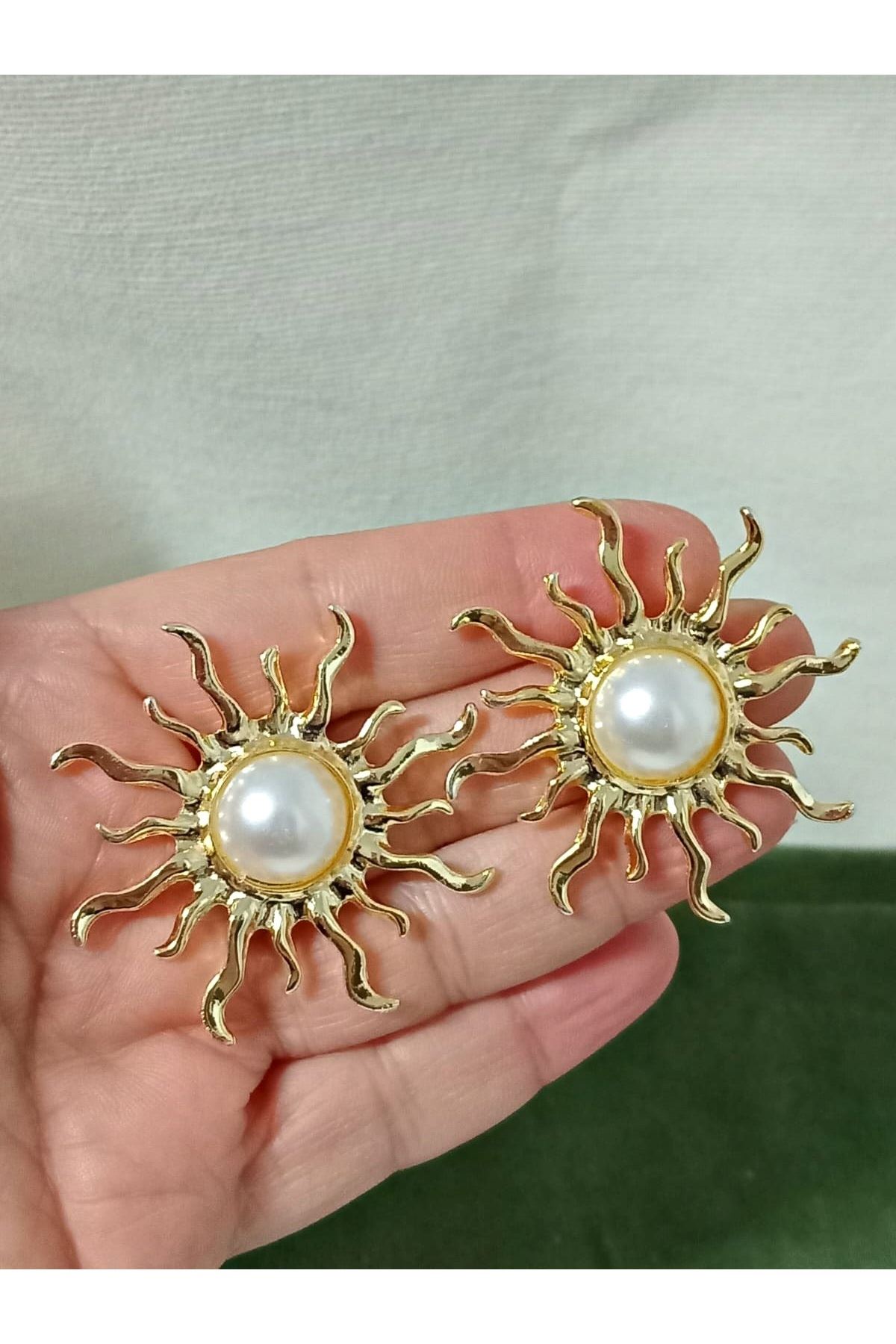 Gold Ortası Incili Güneş Form Şık Kadın Küpe