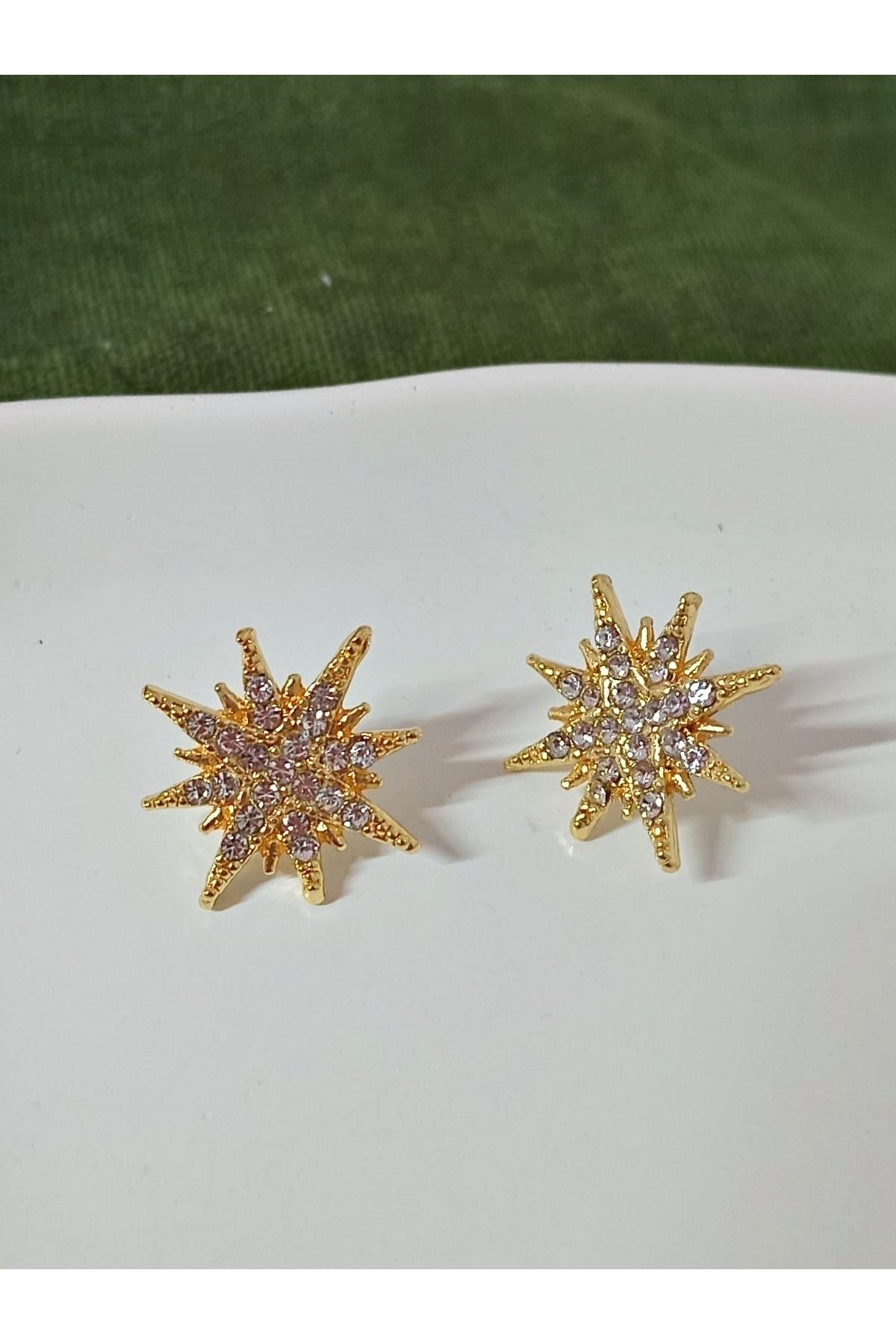 Gold Taşlı Yıldız Kadın Küpe