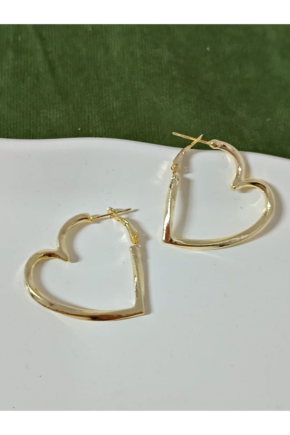 Gold  Kalp Halka Hafif  Kadın Küpe