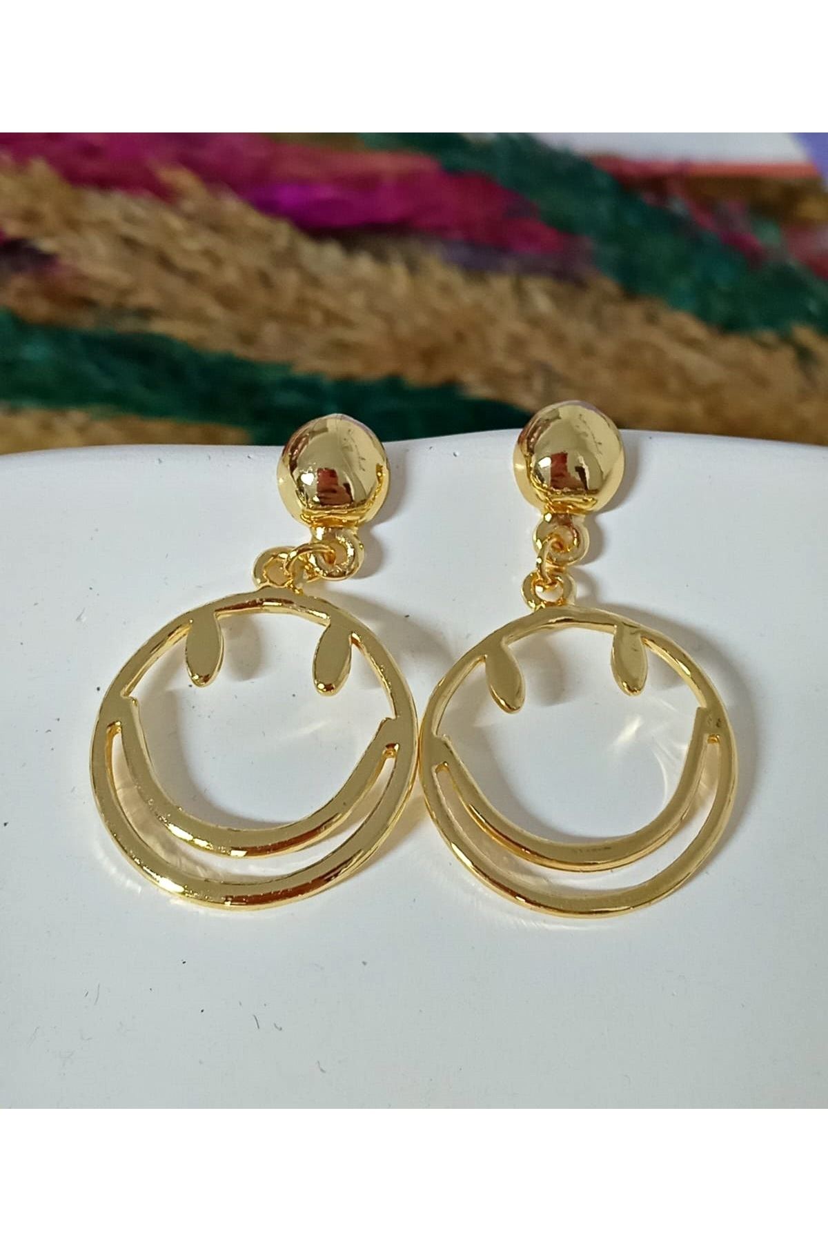 Gold Gülen Yüz Tasarım Kadın Küpe
