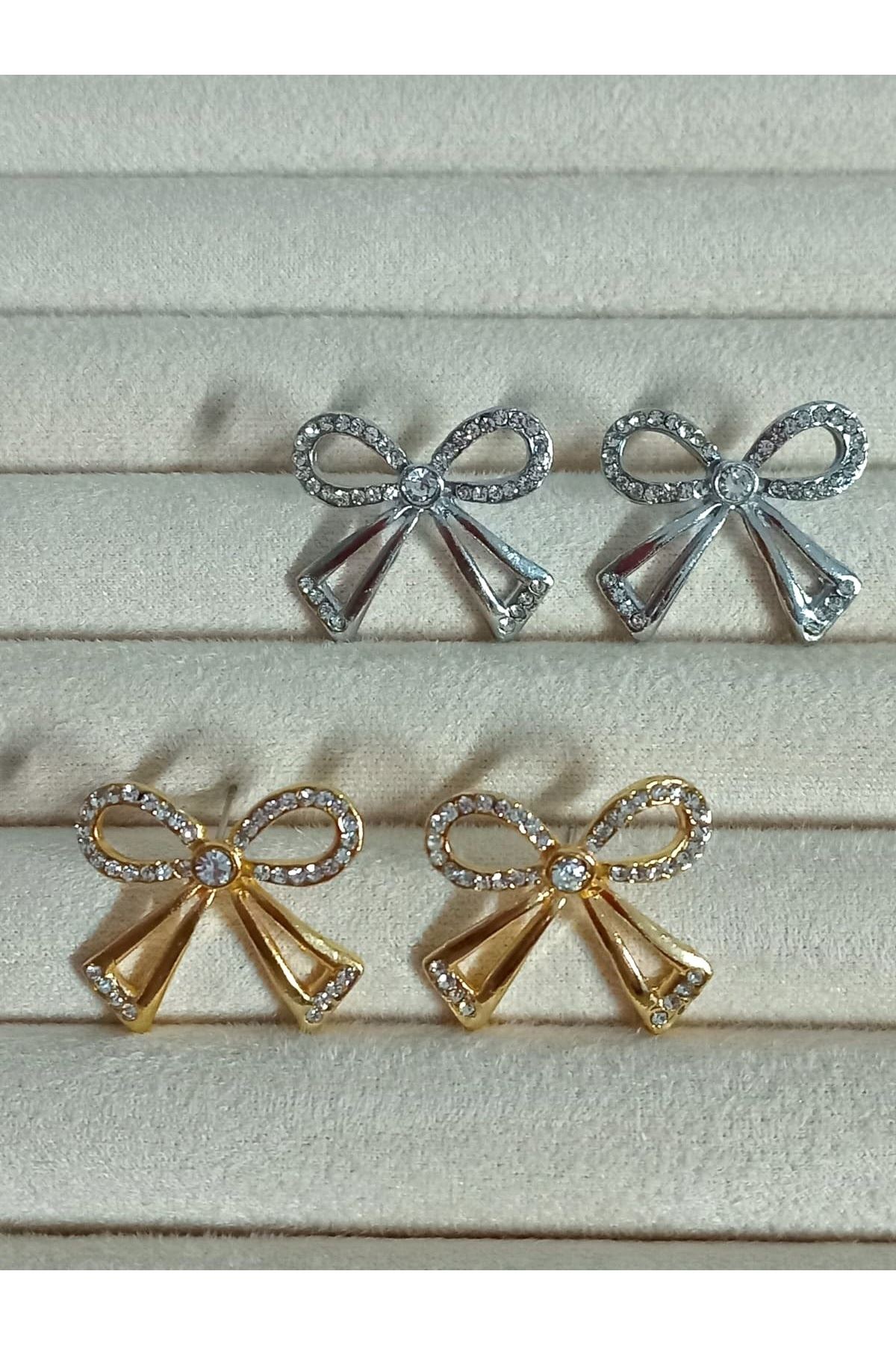 Gold Taşlı Fiyonk Kadın Küpe