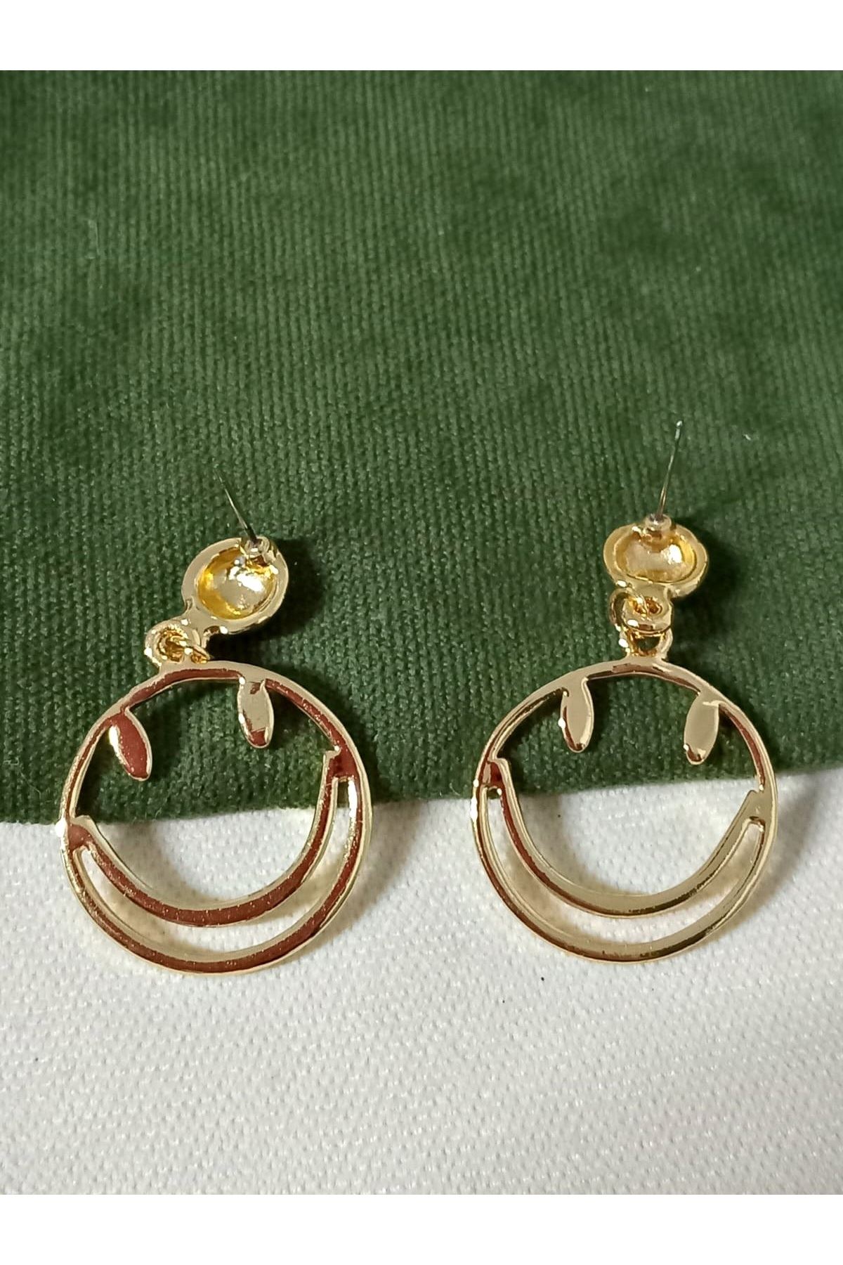 Gold Gülen Yüz Tasarım Kadın Küpe