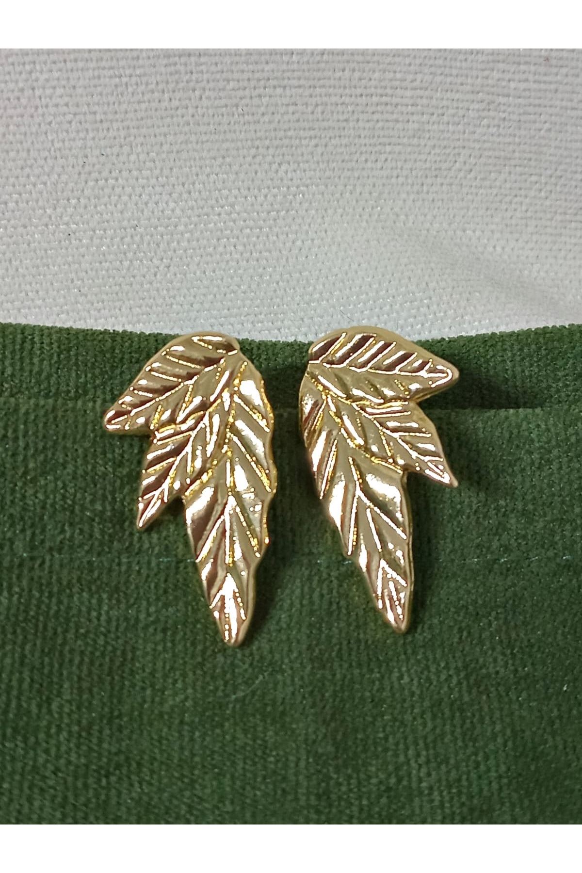 Gold Yapraklar Şık Hafif  Kadın Küpe