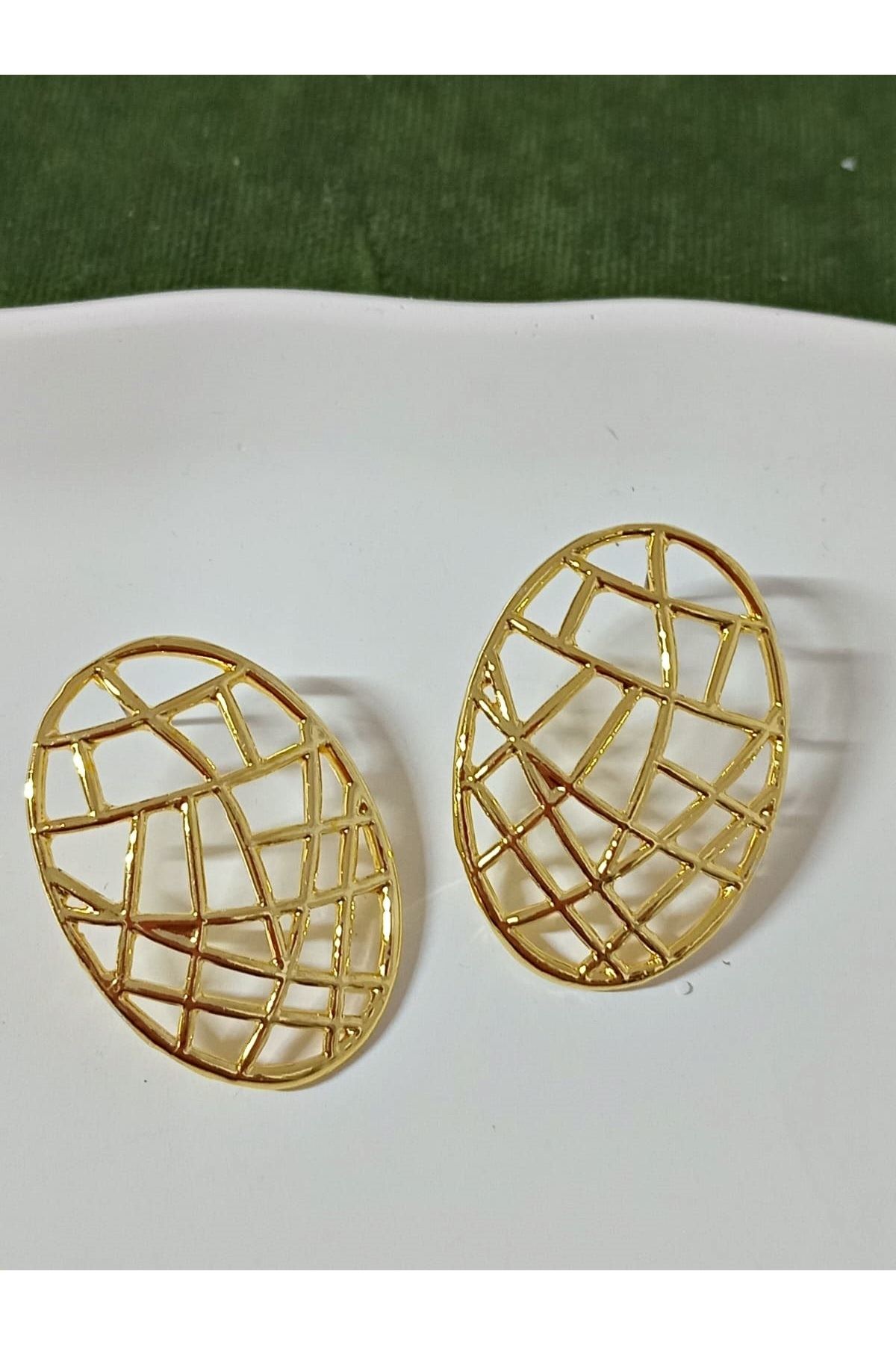 Gold Kafes Hafif Kadın Küpe