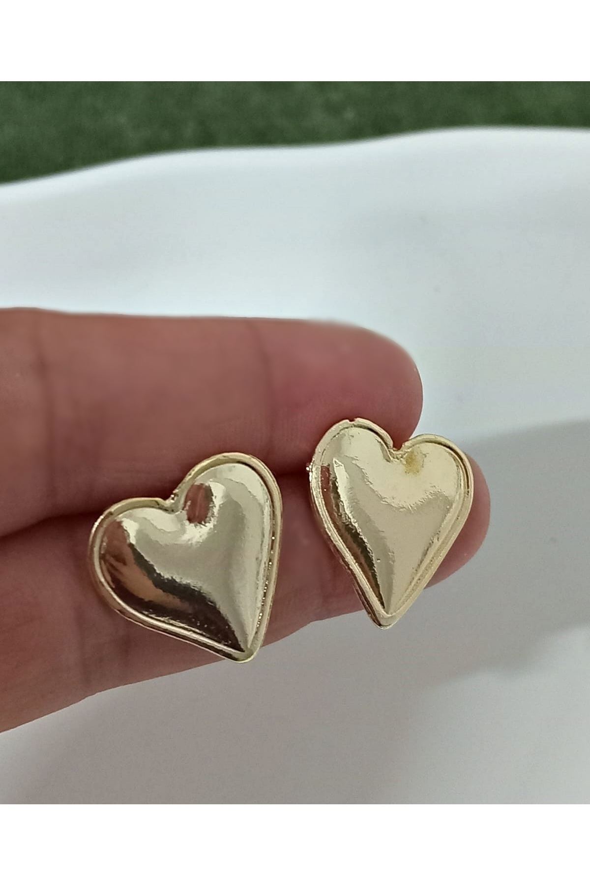 Gold Küçük Hafif Kalp Kadın Küpe