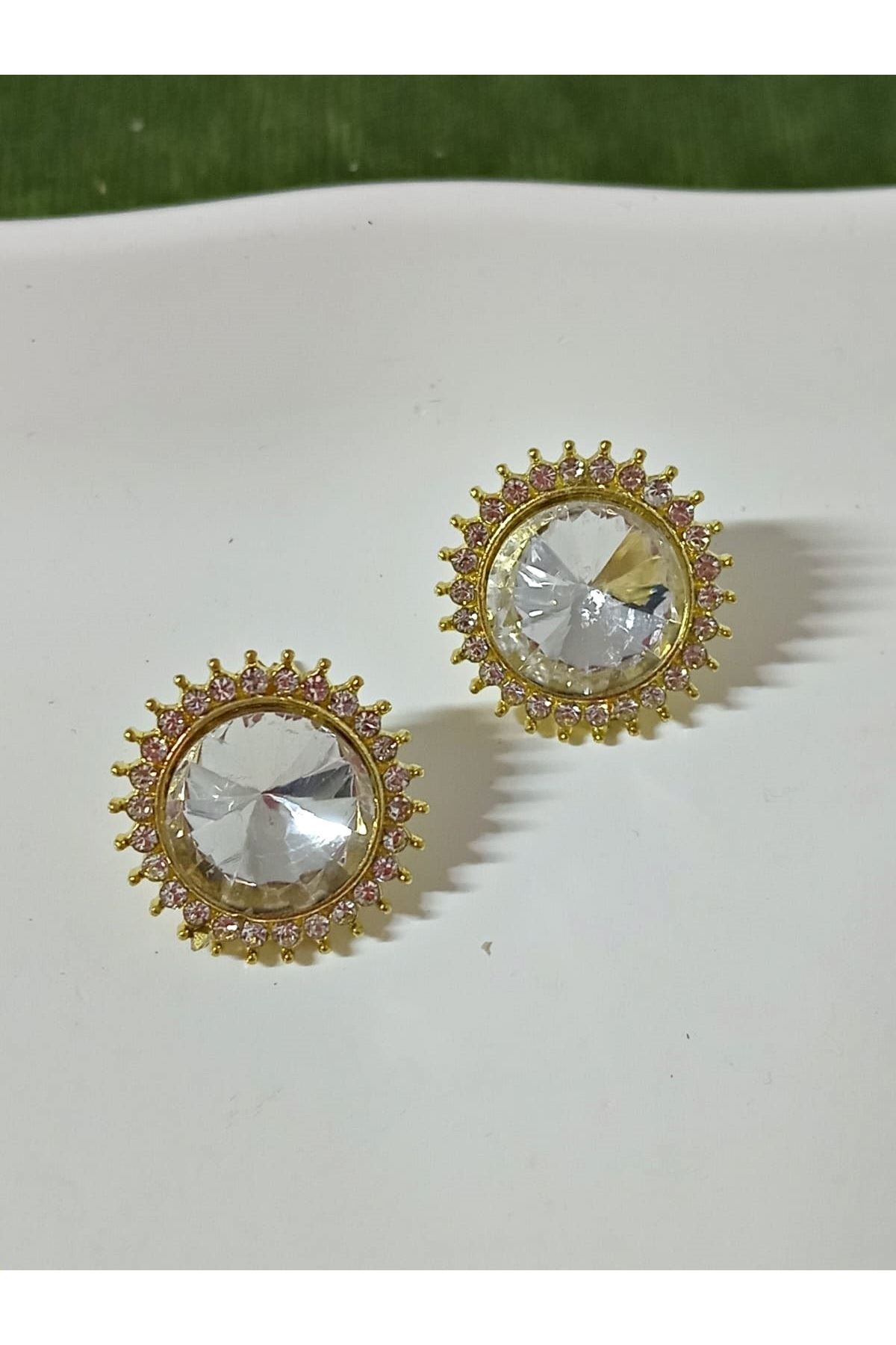 Gold Taşlı Şık Kadın Küpe