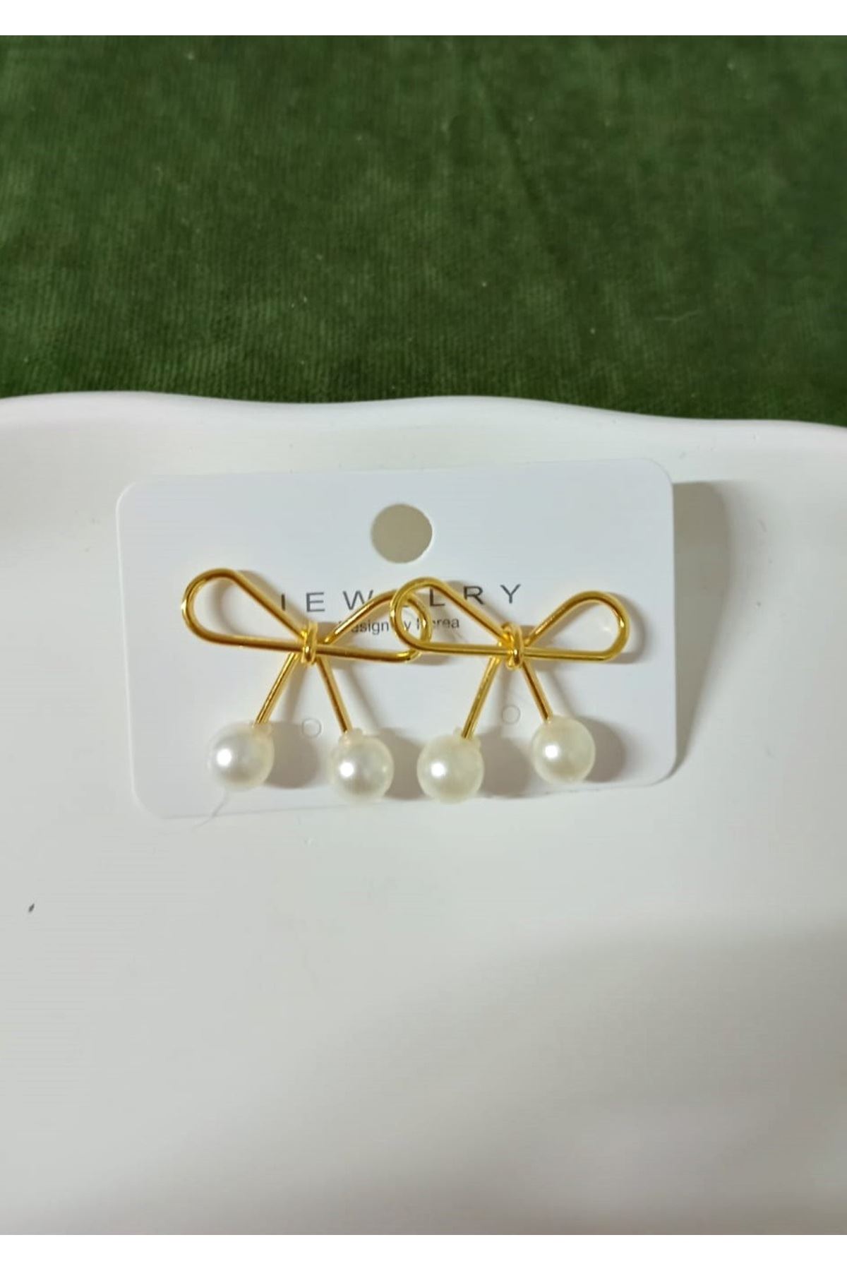 İncili Gold Fiyonk Kadın Küpe