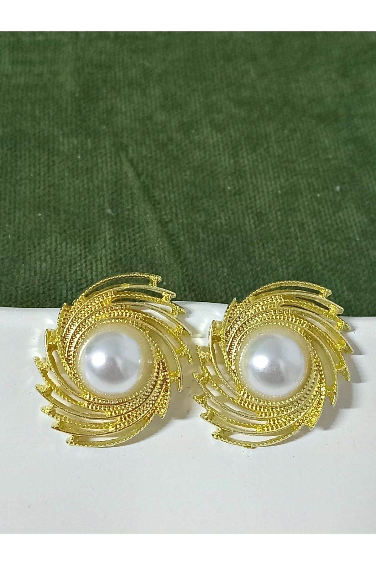 Gold İncili Şık Kadın Küpe