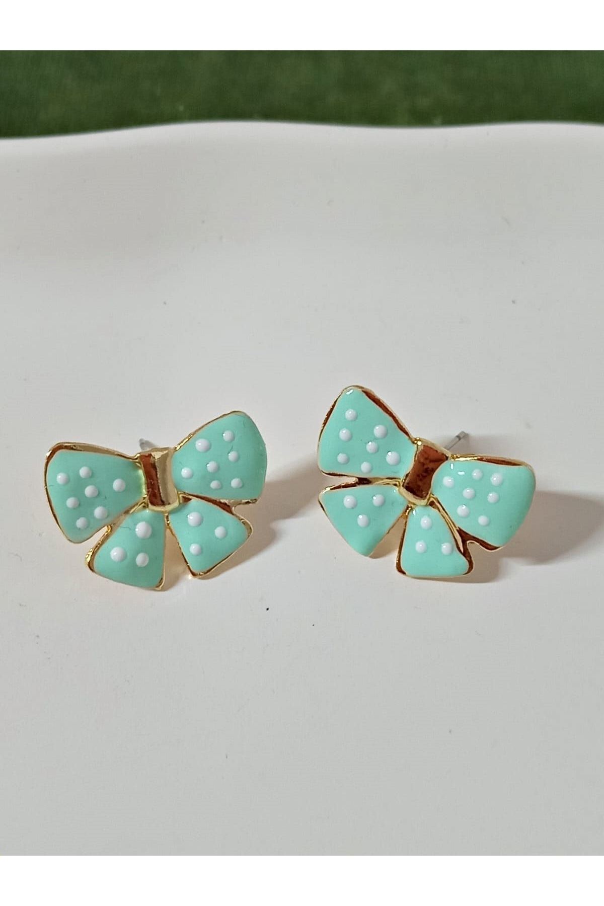 Mint Yeşili Fiyonk Puantiyeli Hafif Şık Kadın Küpe