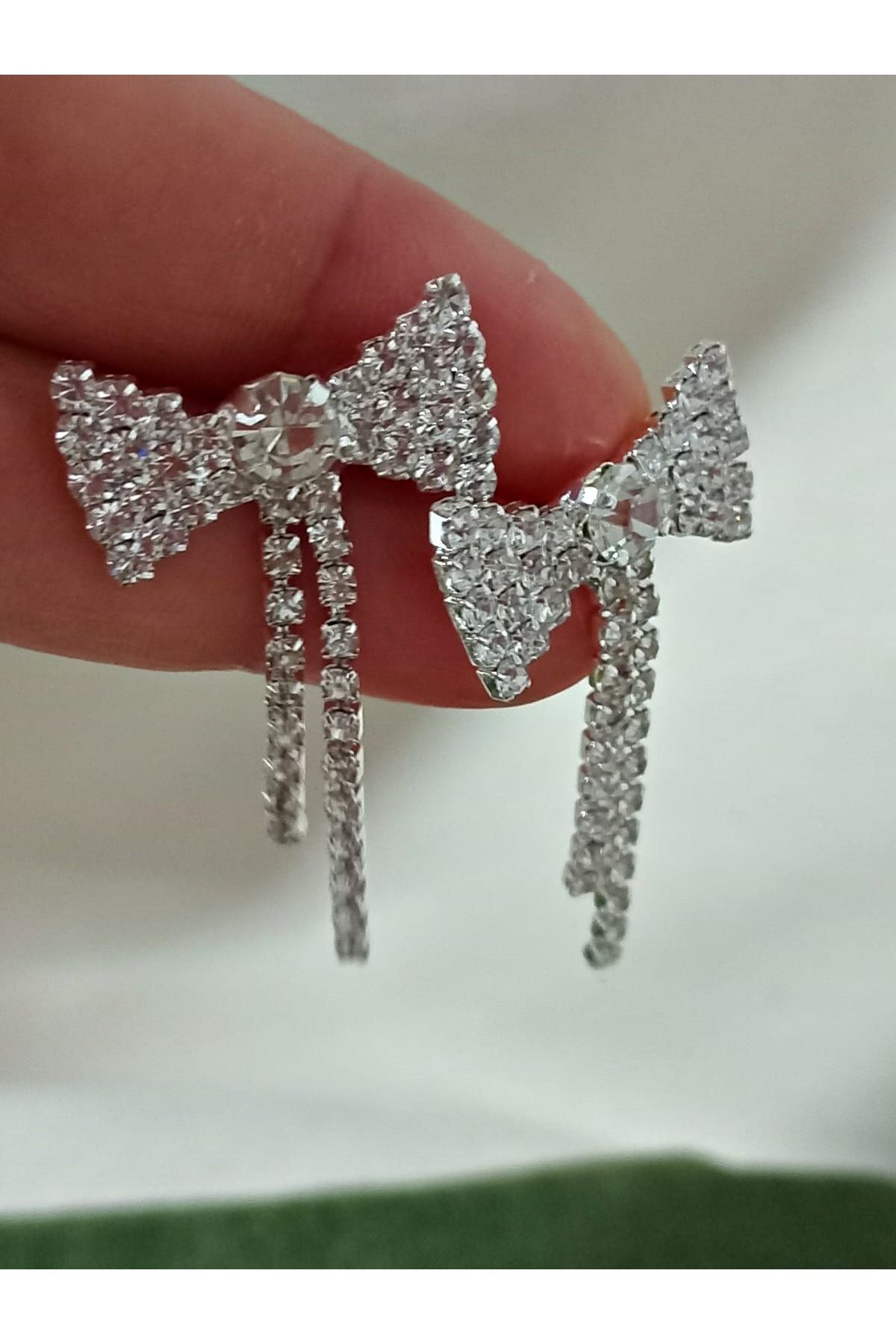 Gümüş Kristal Taşlı su yolu Fiyonk Kadın Küpe