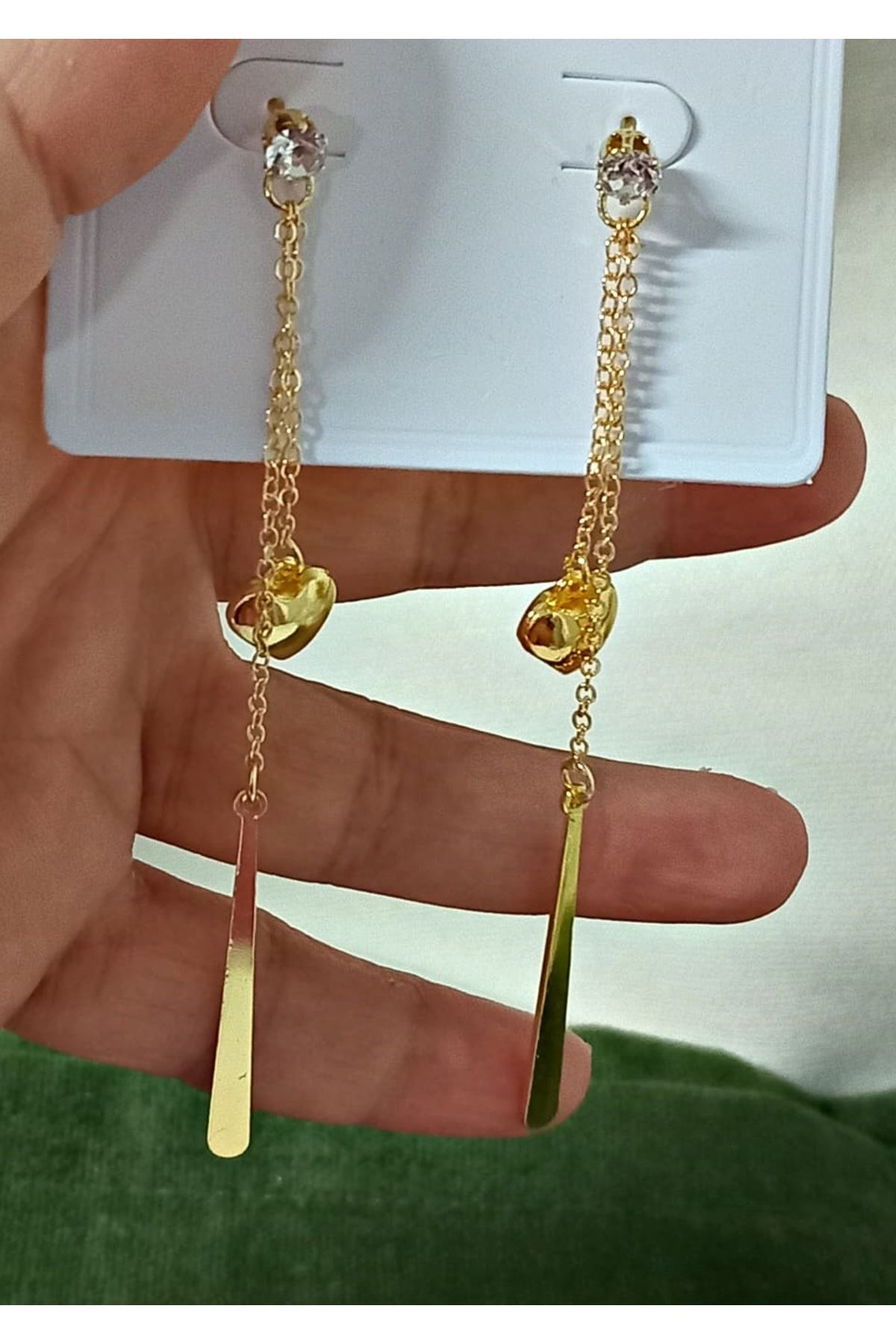 Gold Kalp Sallantılı Uzun Küpe