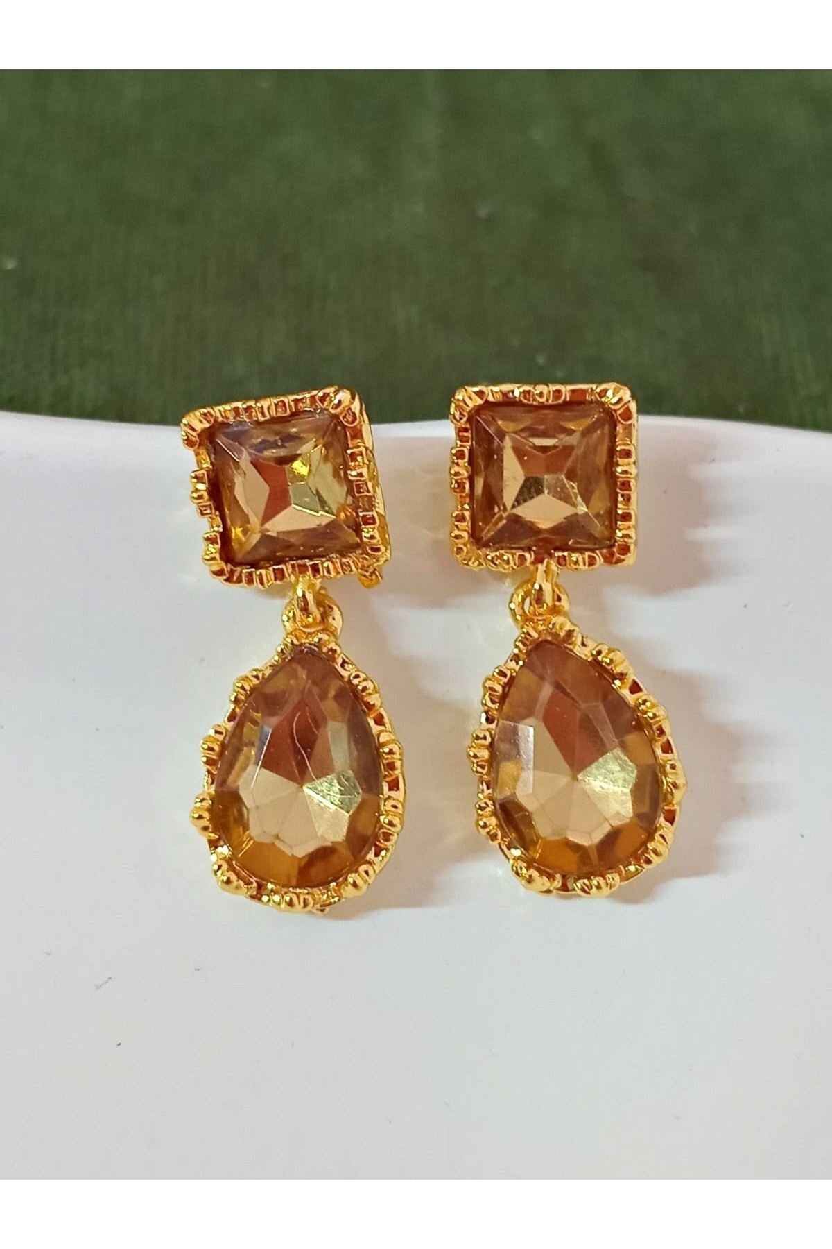 Bal Rengi Taşlı Gold Kadın Küpe
