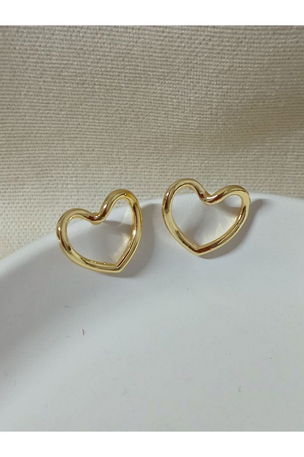 Gold Küçük Dalgalı Şık Kalp Kadın Küpe