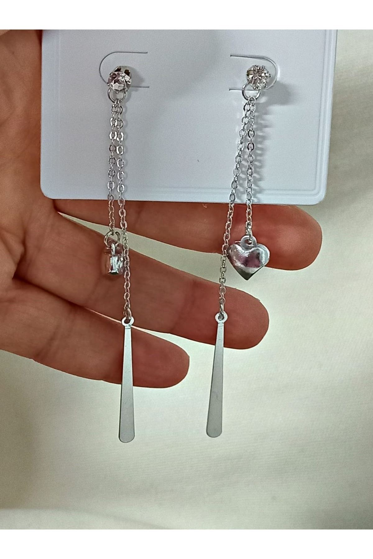Gümüş Kalp Sallantılı Uzun Küpe