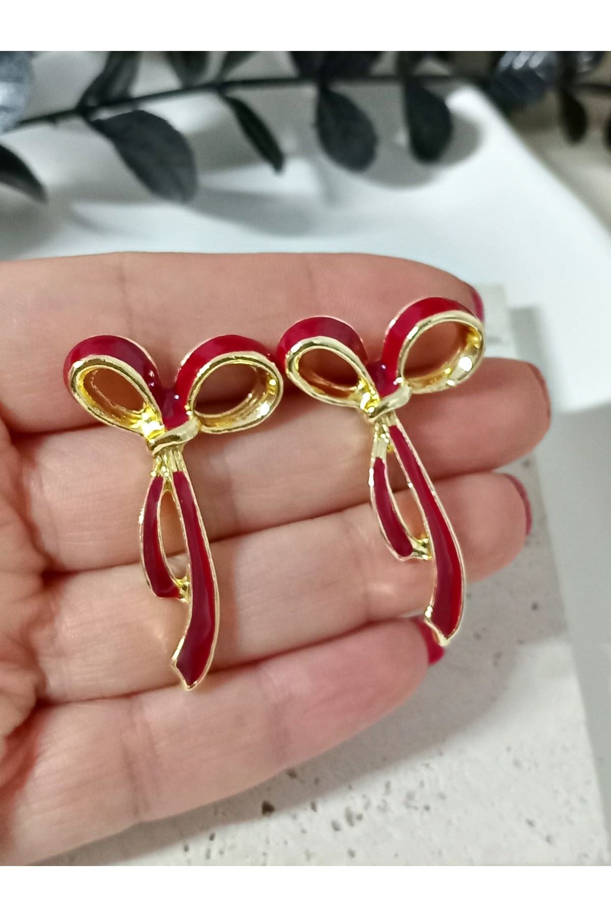 Bordo Fiyonk Şık Kadın Küpe