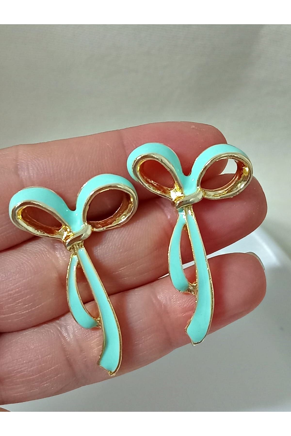 Mint Yeşili Fiyonk Şık Kadın Küpe