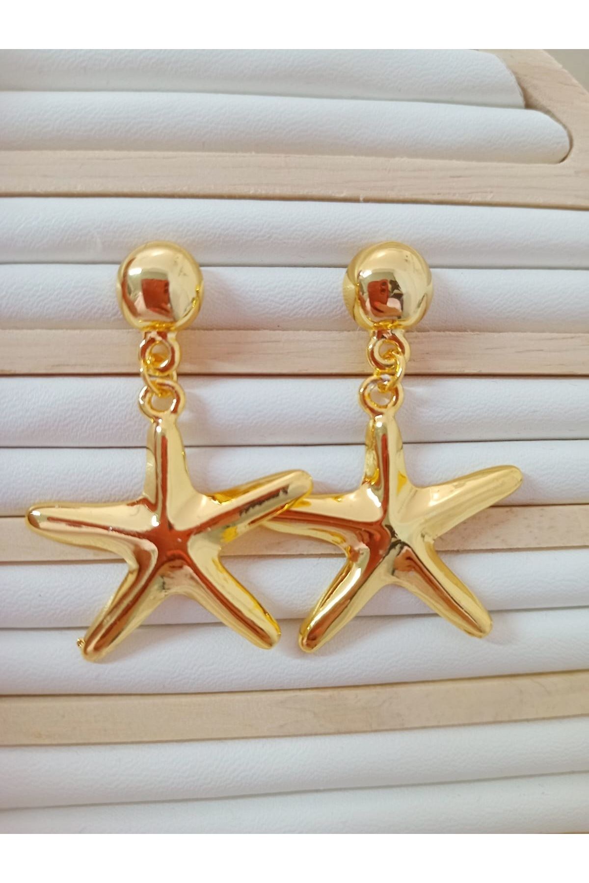 Gold Deniz Yıldızı Sallantılı Hafif Kadın Küpe