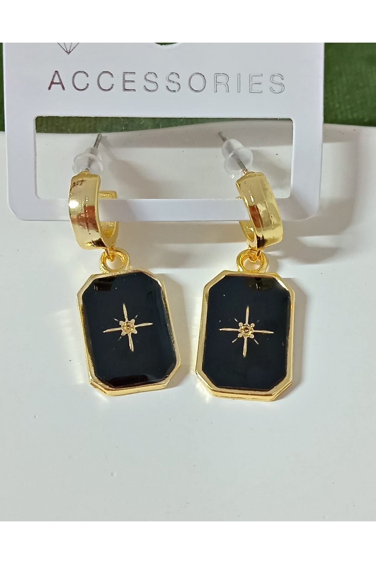 Gold Siyah Kuzey Yıldızı Kadın Küpe