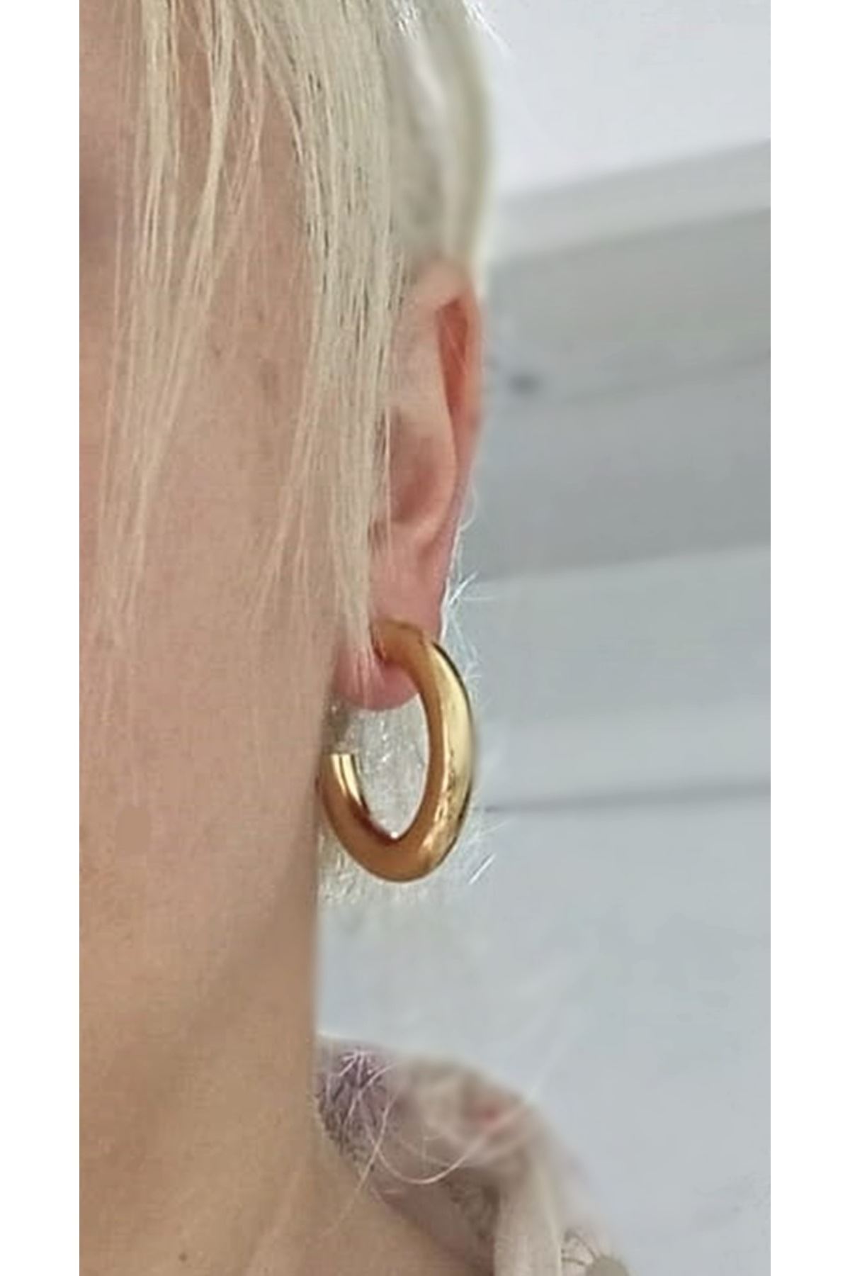 Gold Kalın Boru Halka (3cm) Şık Kadın Küpe,