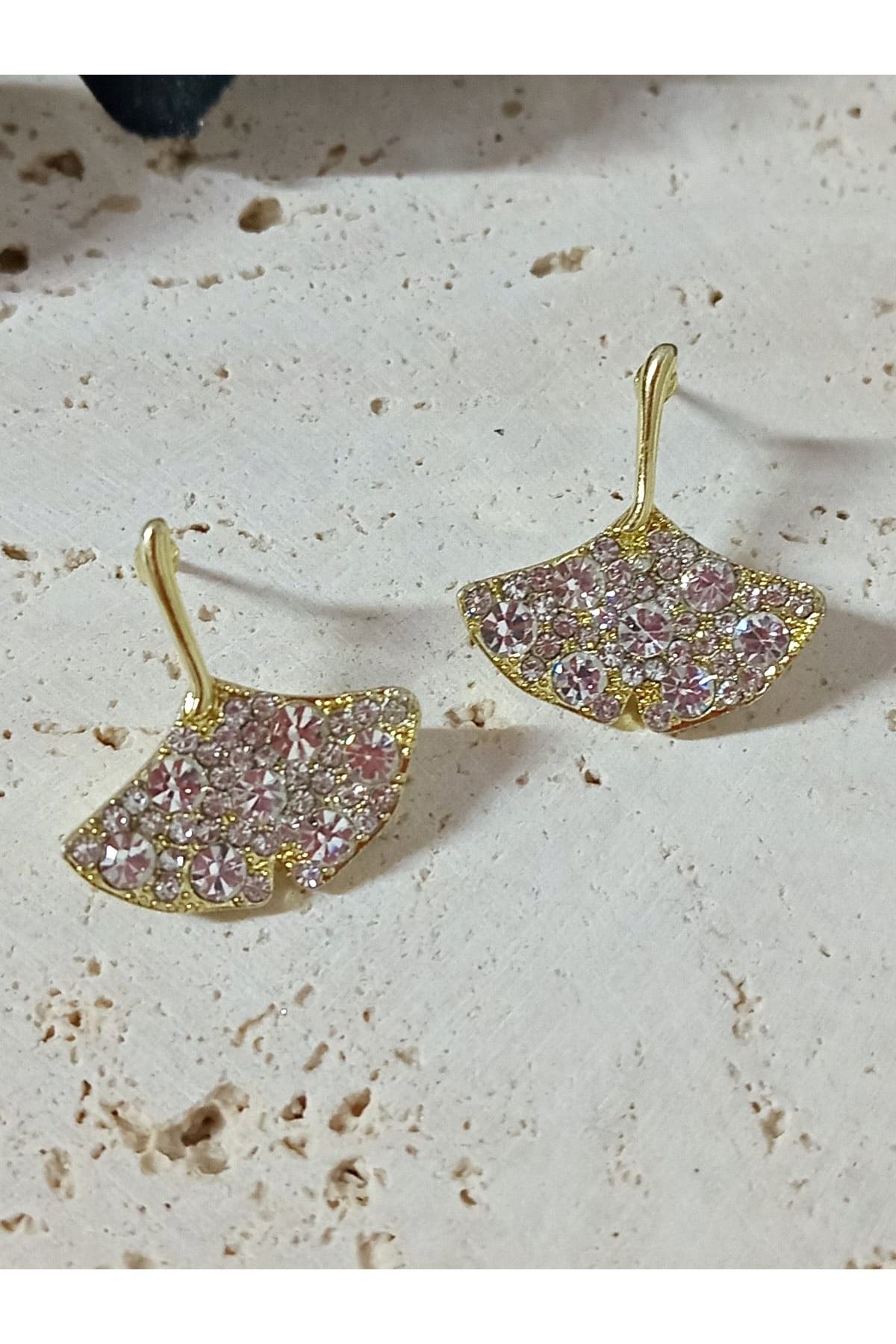 Gold Gingko Taşlı Zarif Kadın Küpe