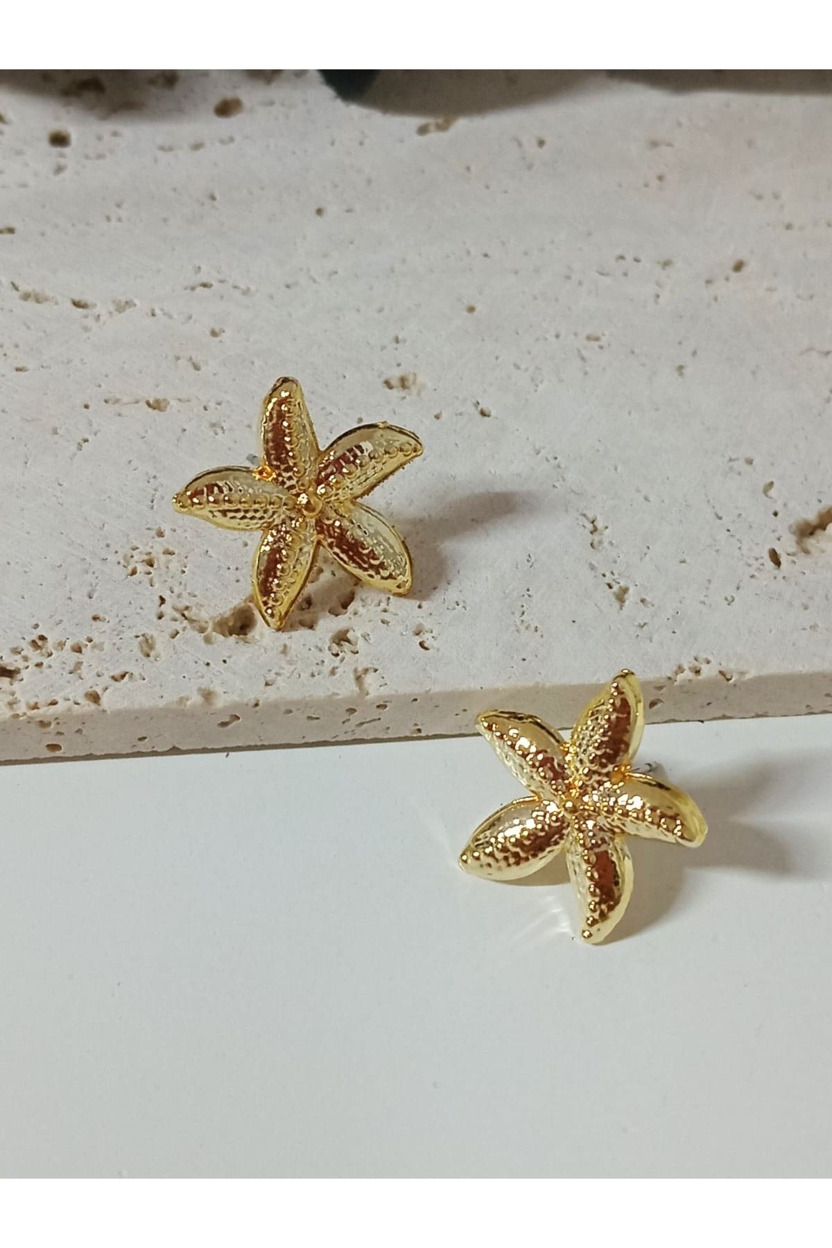 Gold Deniz Yıldızı Küçük Hafif Kadın Küpe