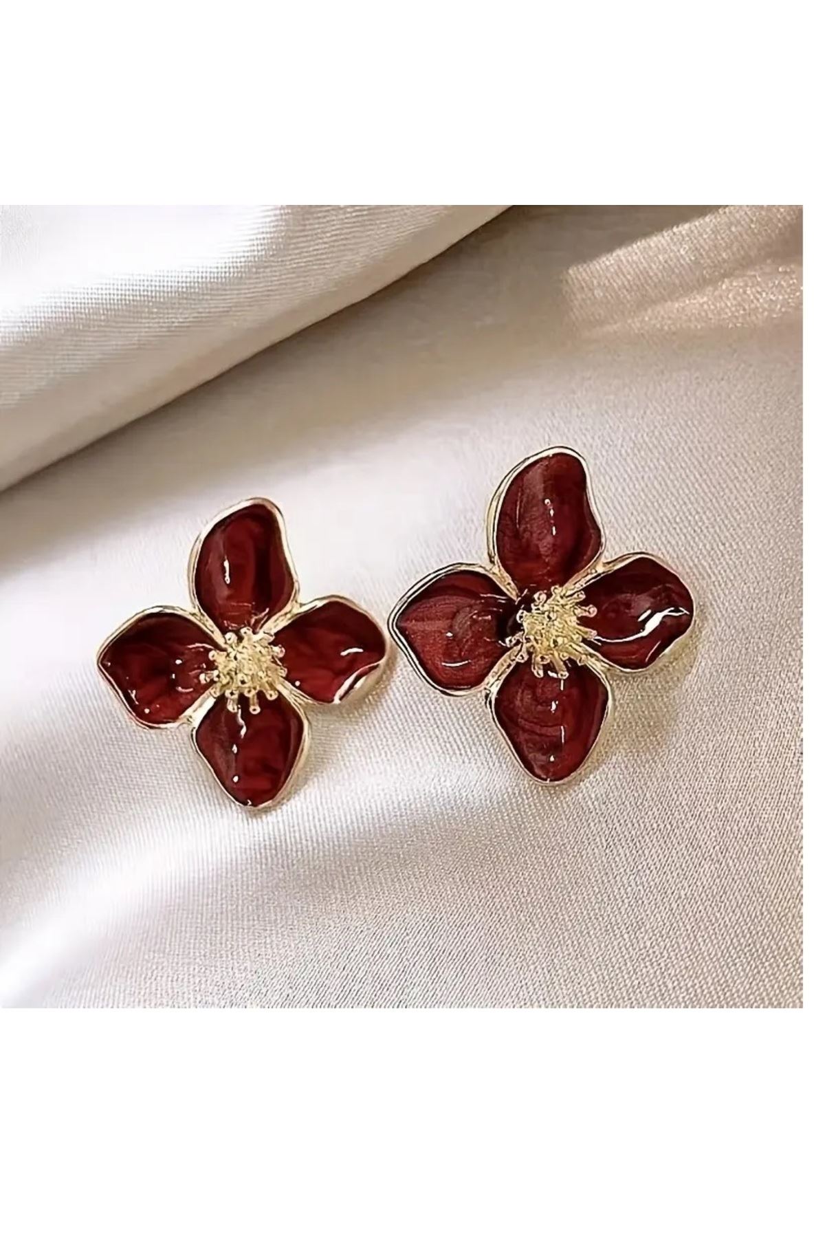 Kırmızı Gold Çiçek Kadın Küpe