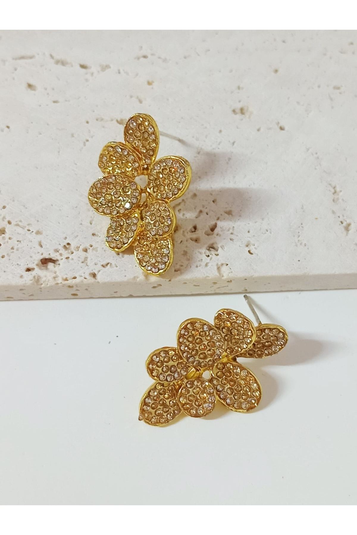 Gold Yapraklar Küçük Kadın Küpe