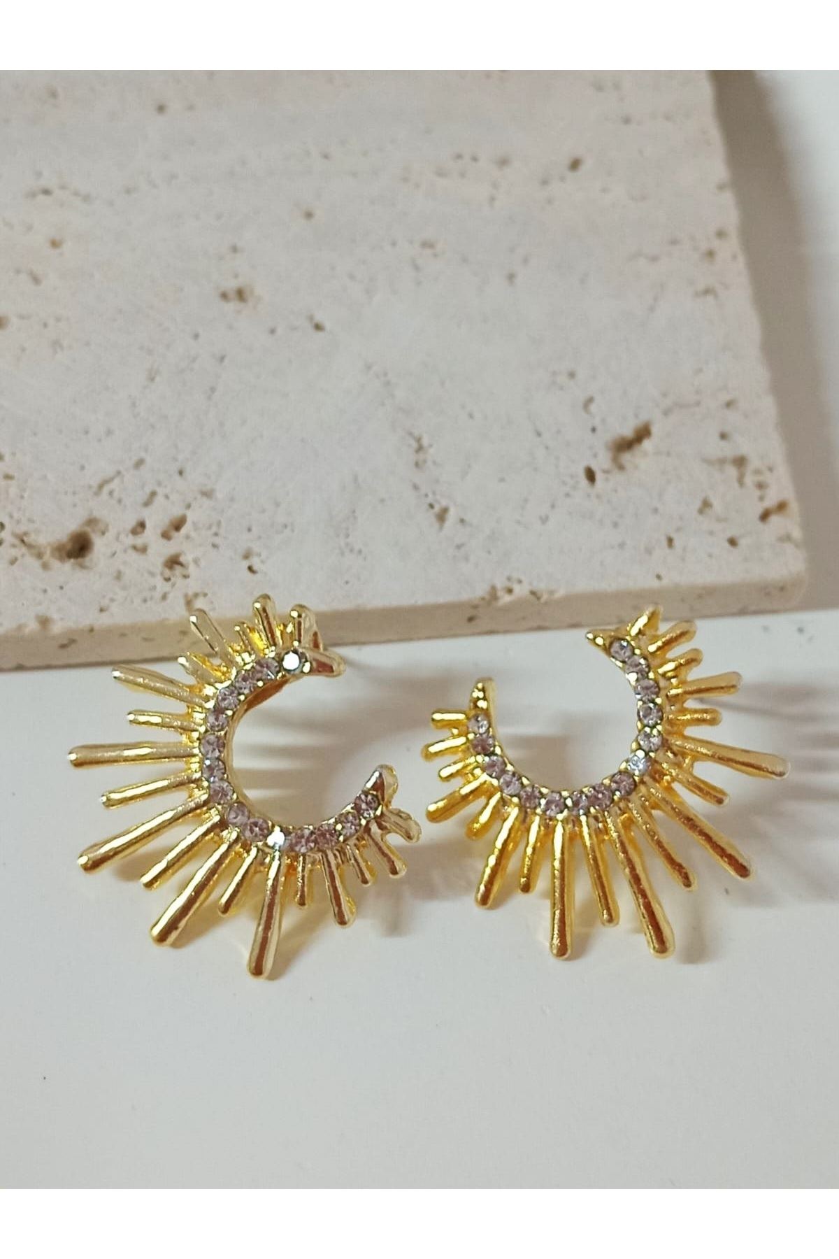 Gold Taşlı Güneş Kadın Küpe