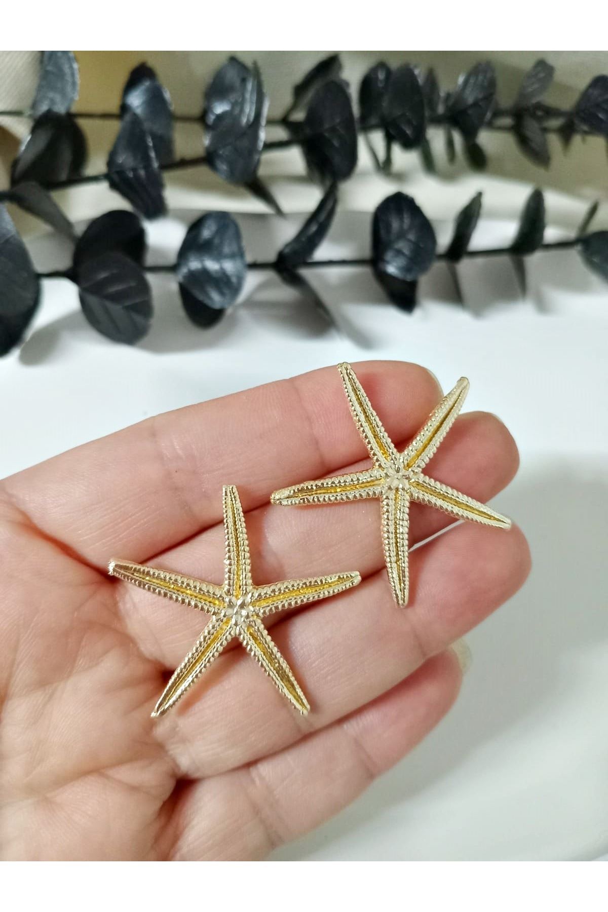 Gold Deniz Yıldızı Hafif Küpe