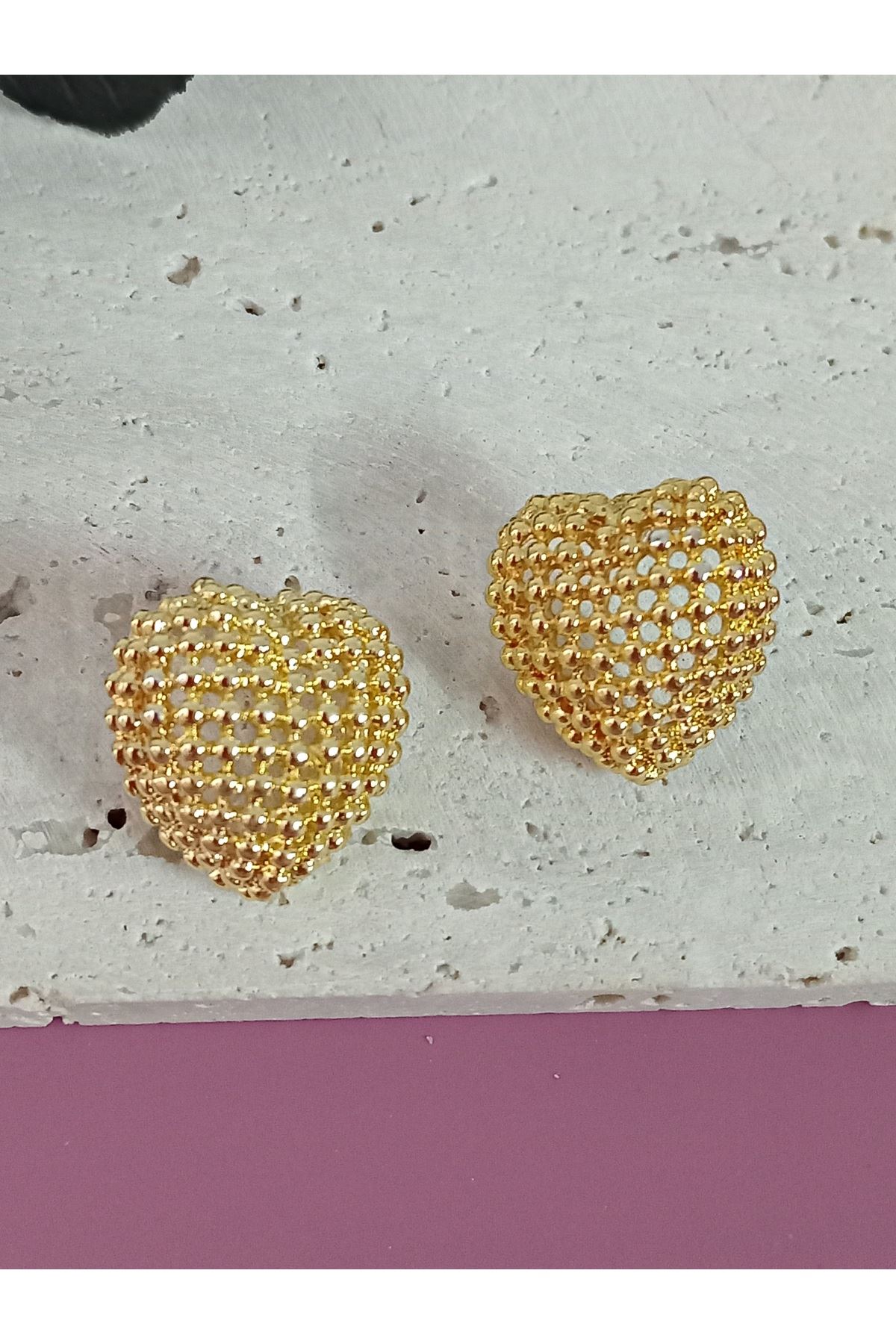 Gold Kalp Hafif Kadın Küpe