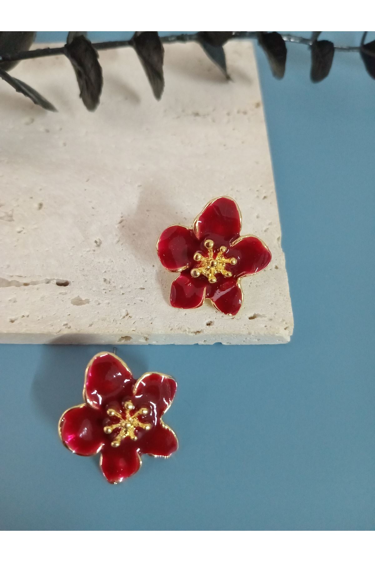 Bordo Çiçek Kadın Küpe